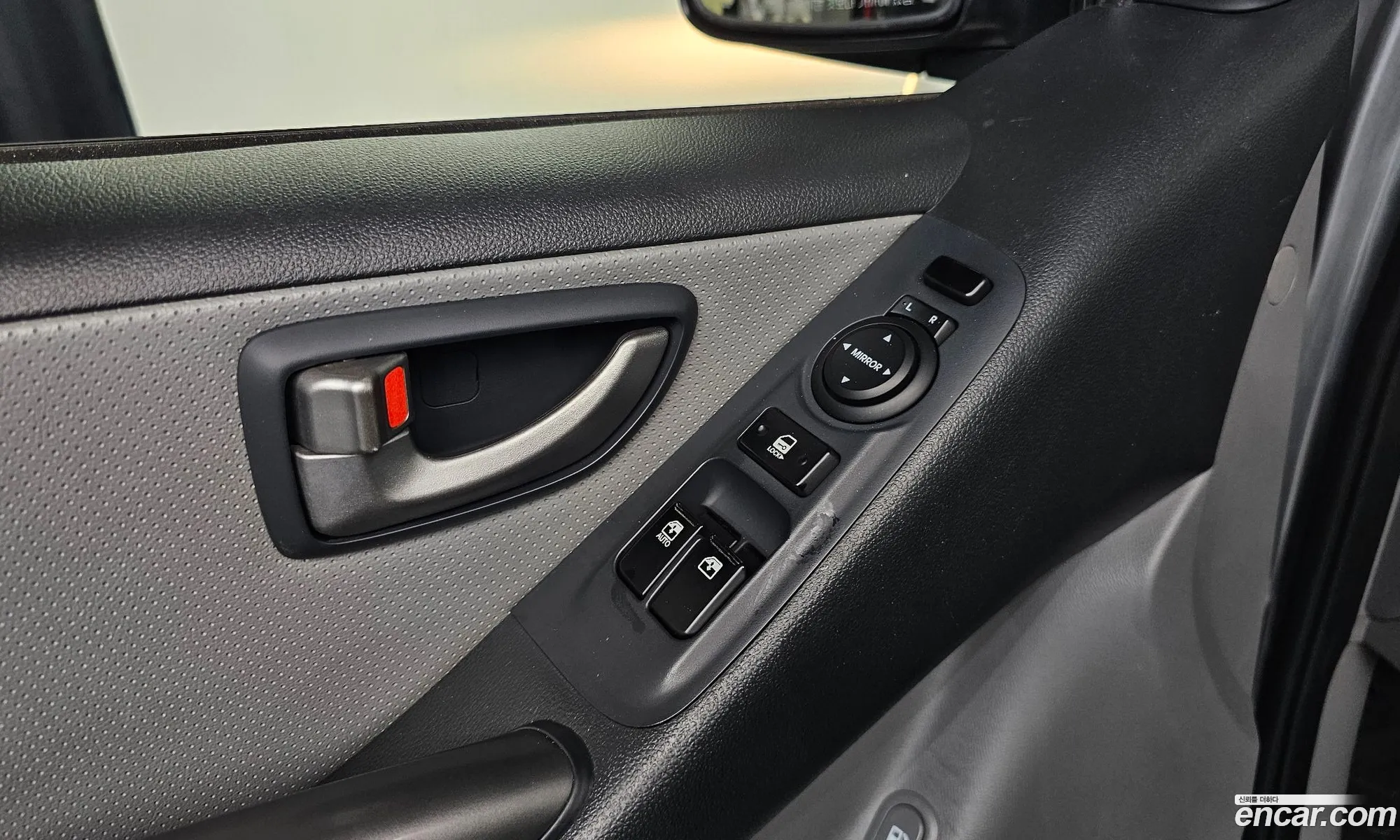 Hyundai Grand Starex 2018 — 11