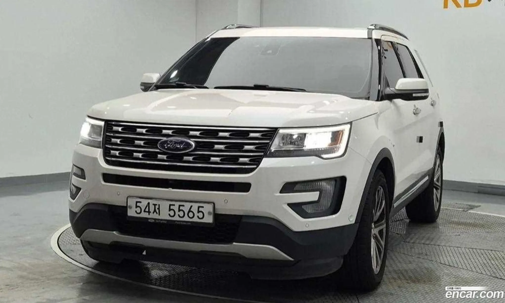 Ford Explorer 2017 — 17