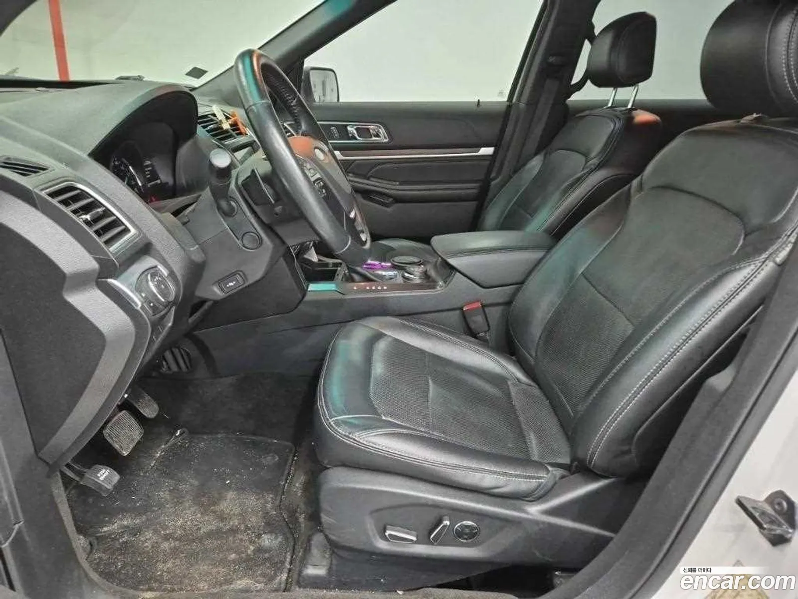 Ford Explorer 2017 — 12