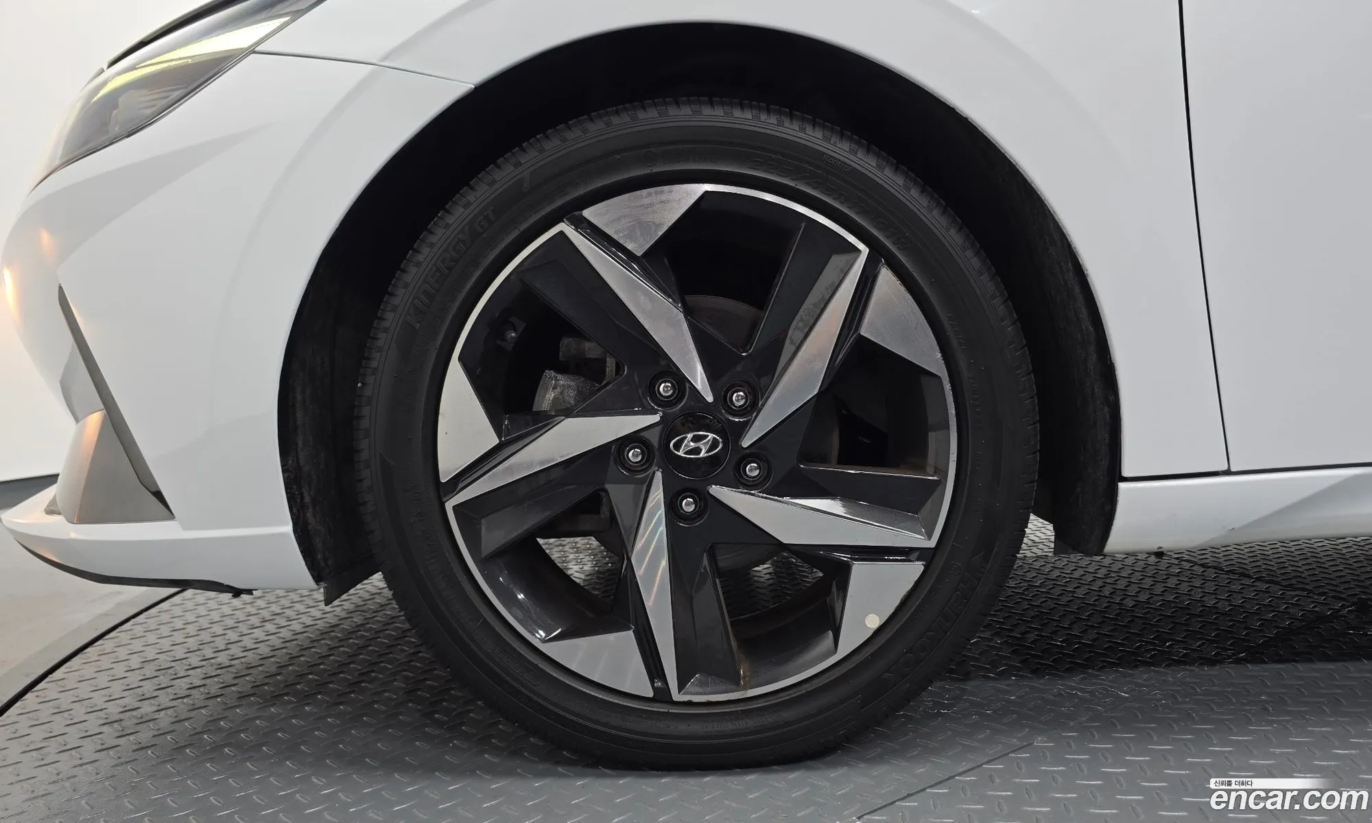 Hyundai Elantra Hybrid 2022 — 26