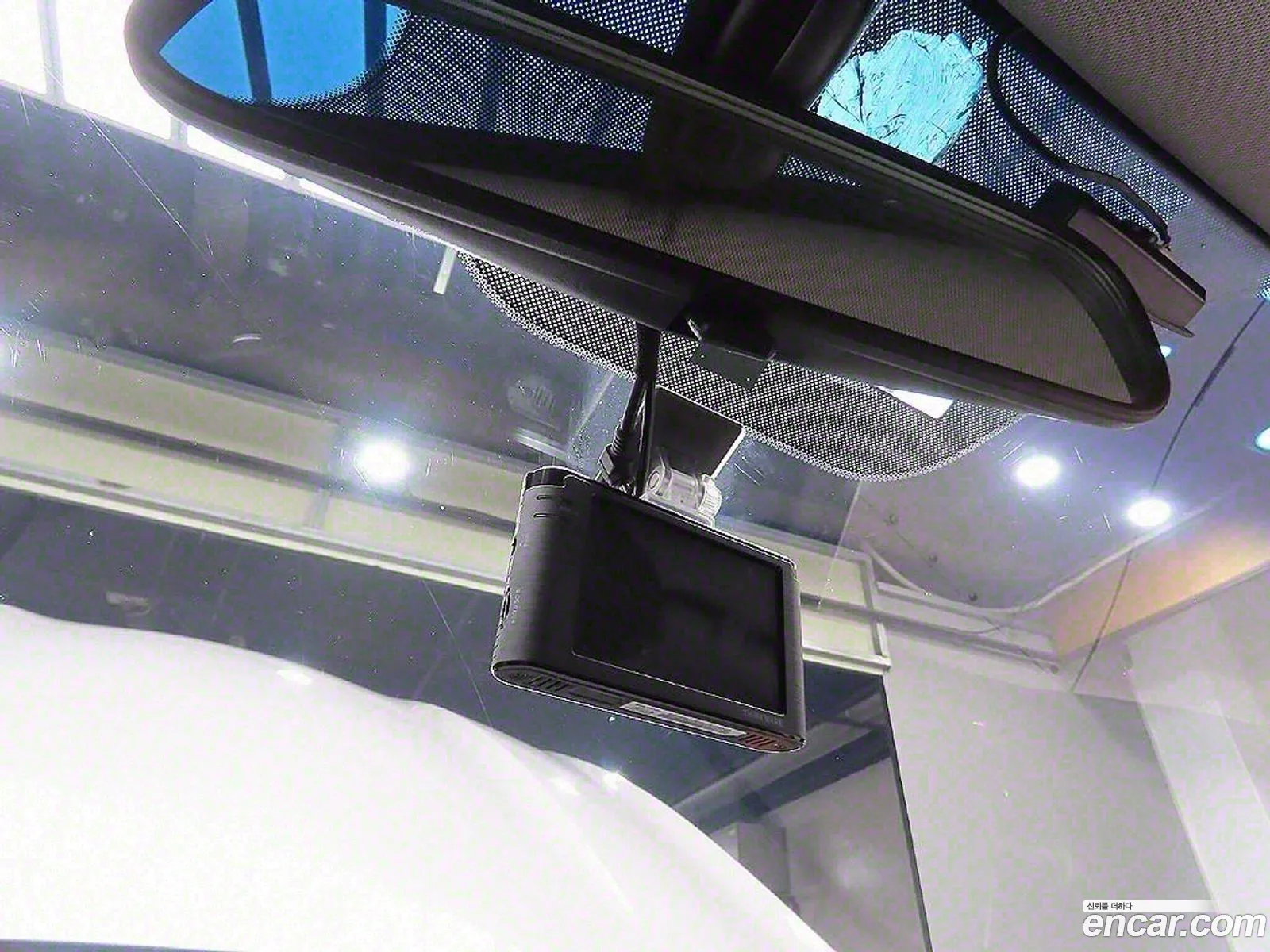 Hyundai YF Sonata 2010 — 8