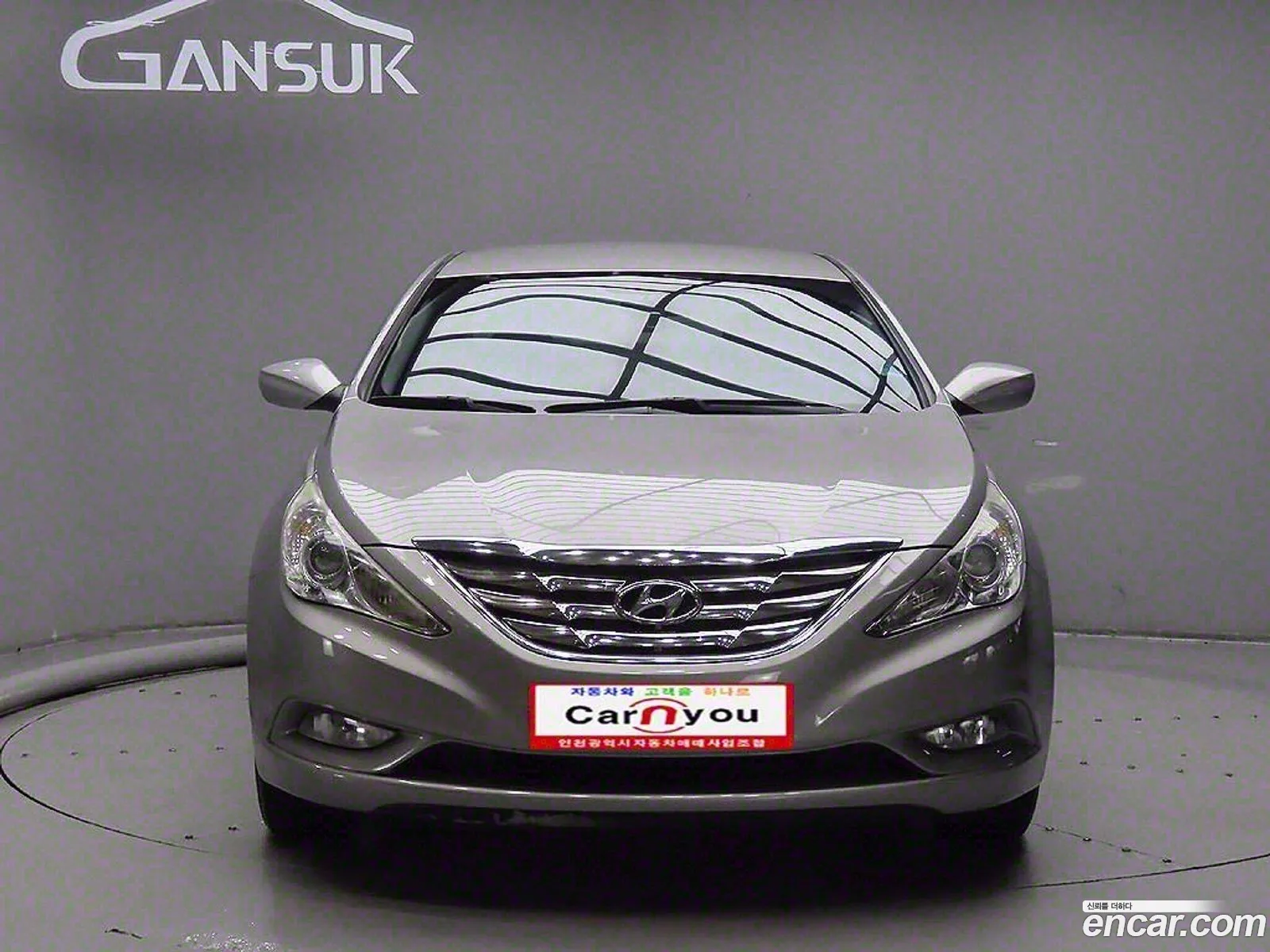 Hyundai YF Sonata 2010 — 18