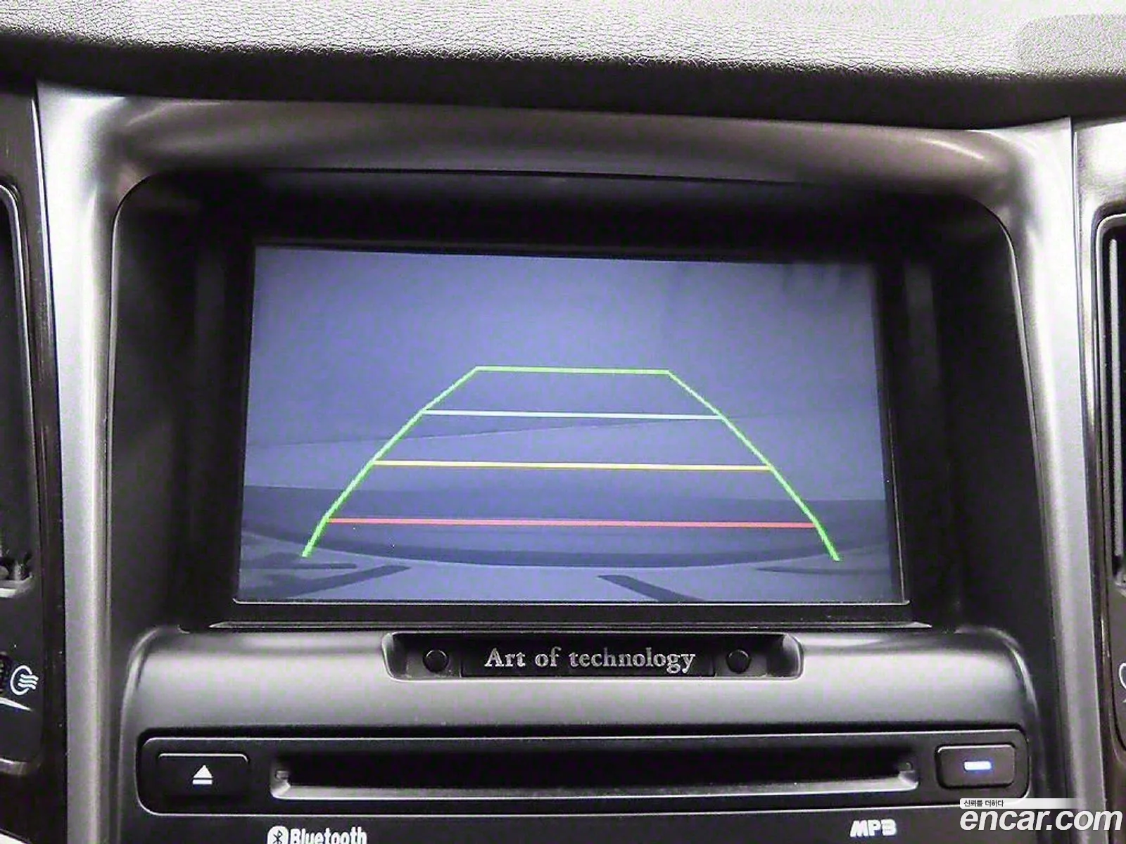 Hyundai YF Sonata 2010 — 10
