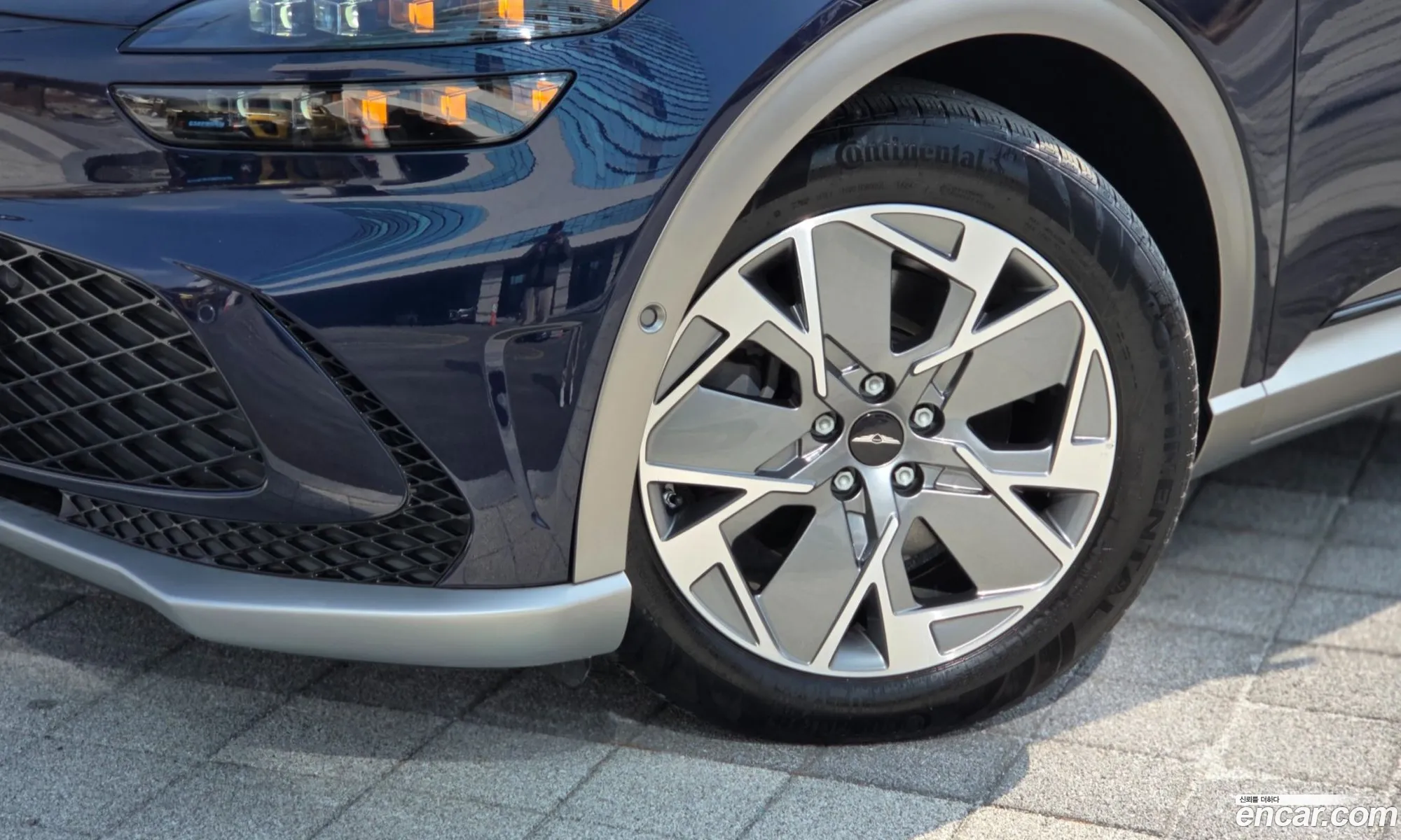 Genesis GV60 2022 — 11