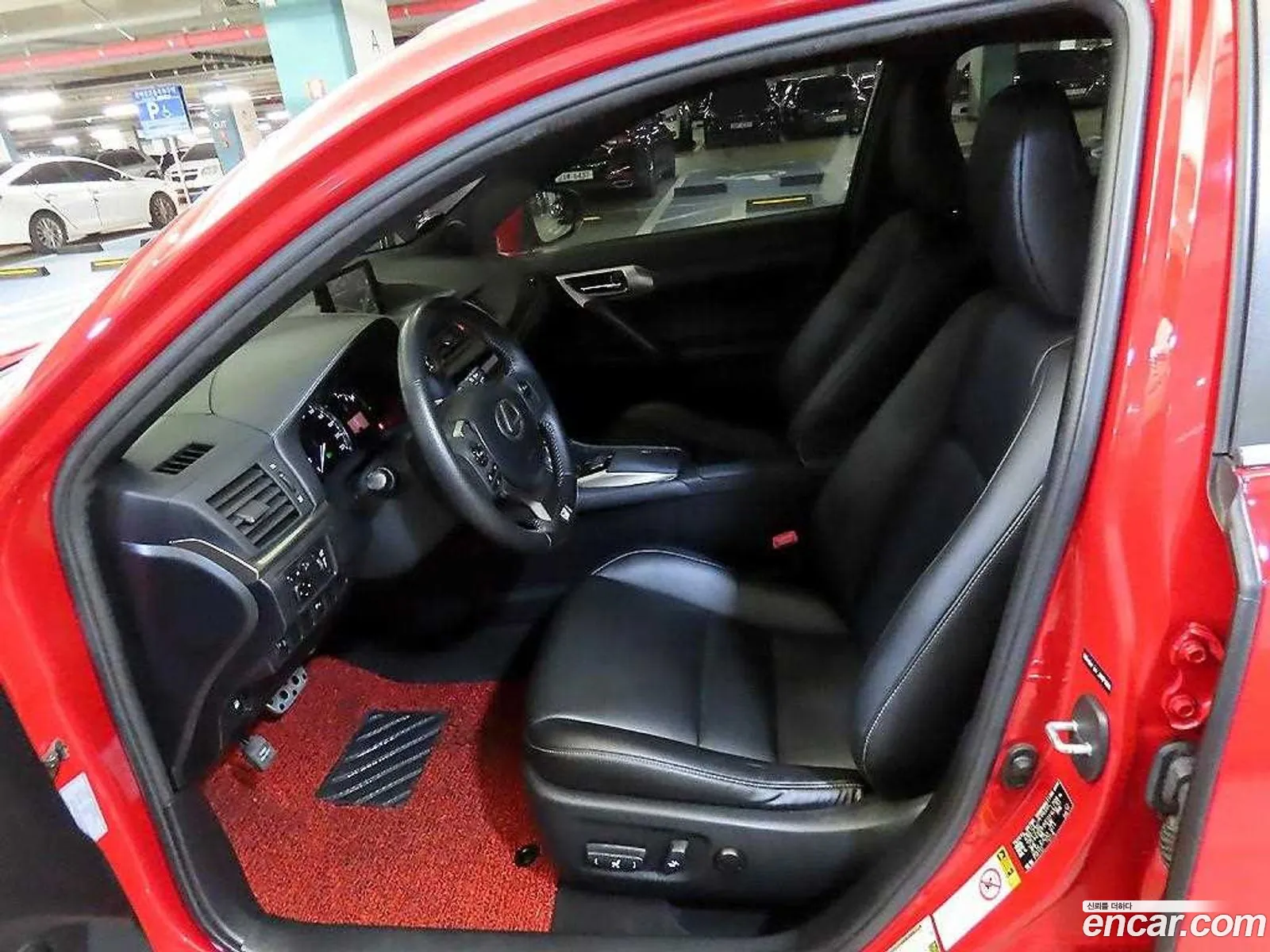 Lexus CT200h 2014 — 16