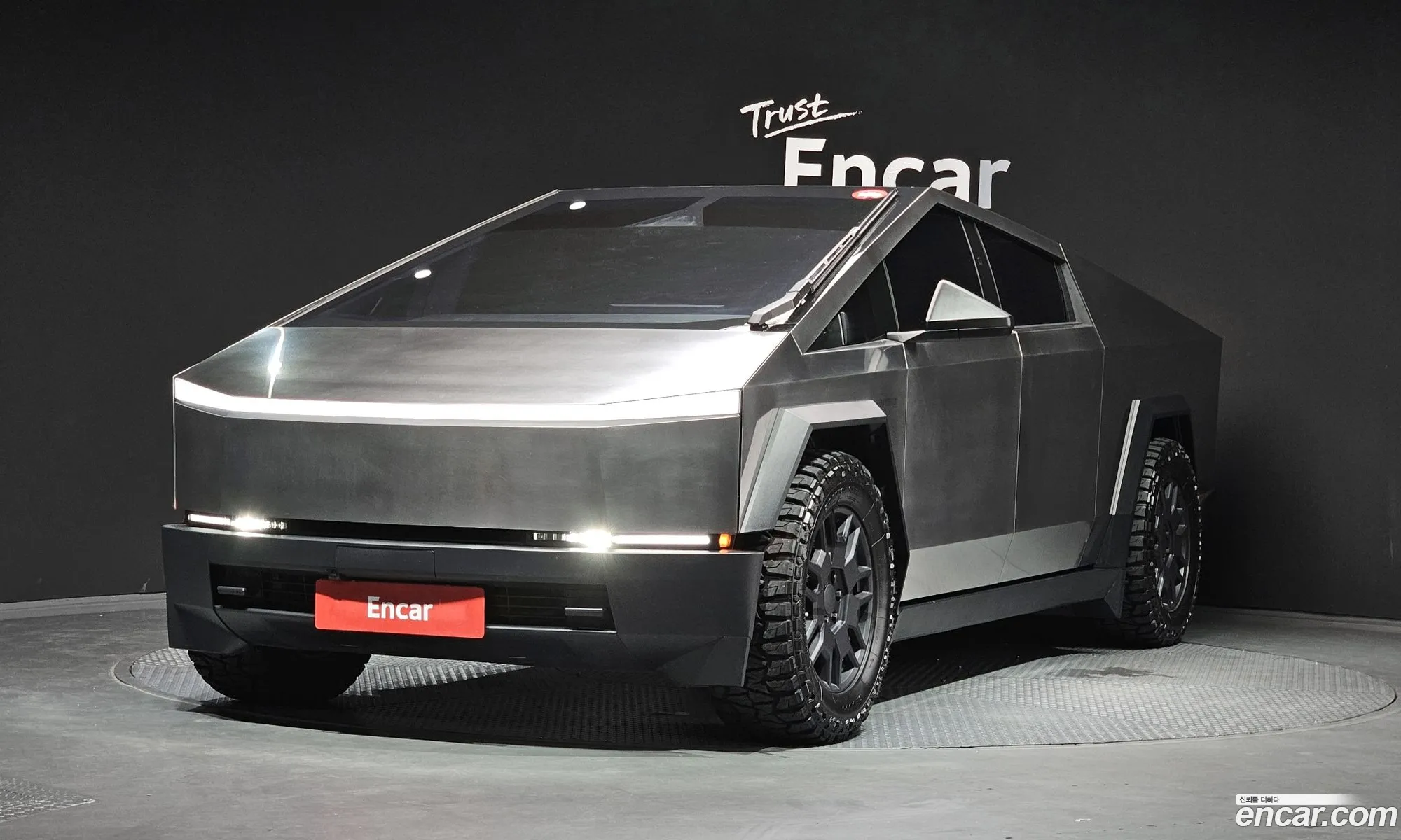 Tesla Cybertruck 2024 7G2CEHED1RA013034 — 8