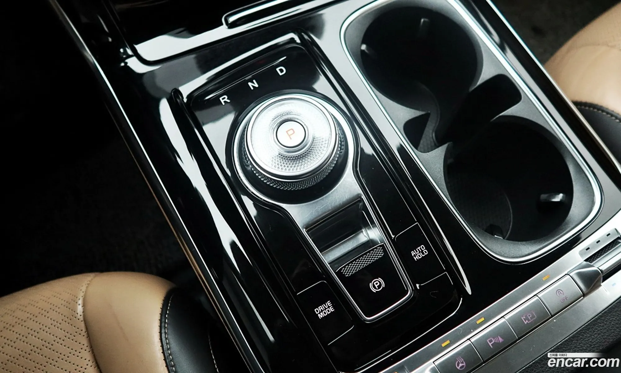 Kia Carnival 2021 — 2