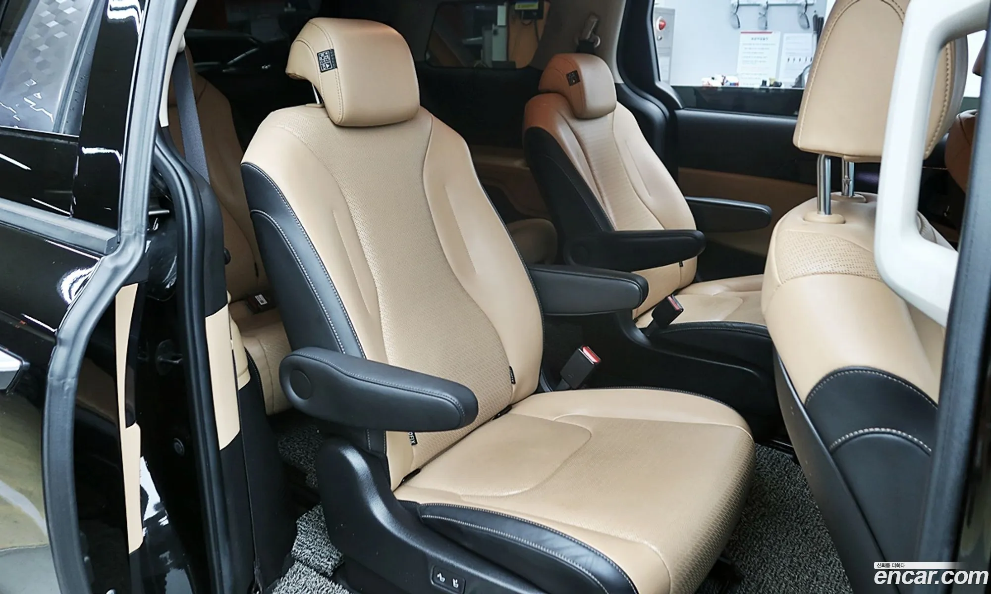 Kia Carnival 2021 — 4