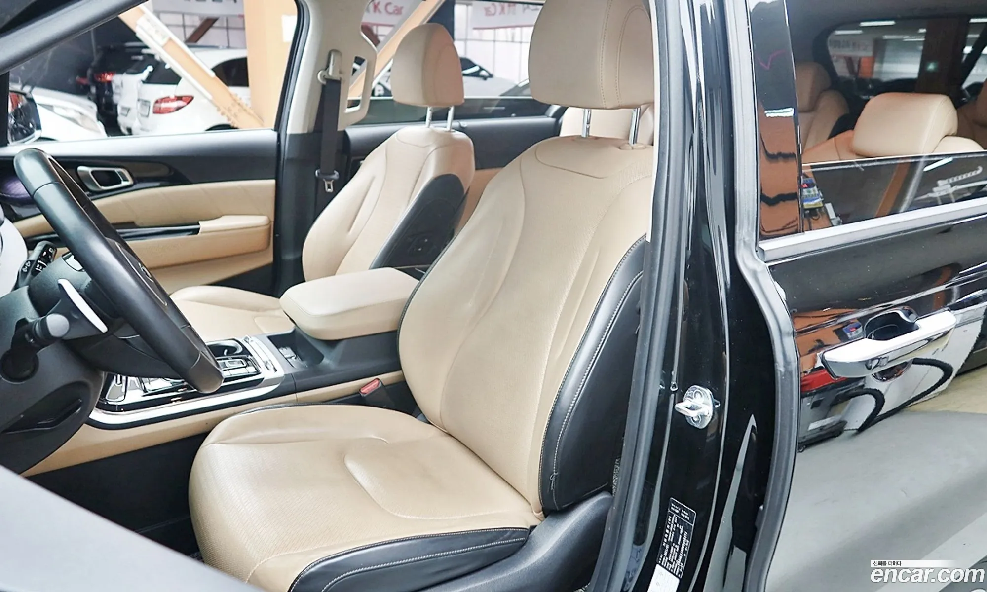 Kia Carnival 2021 — 14