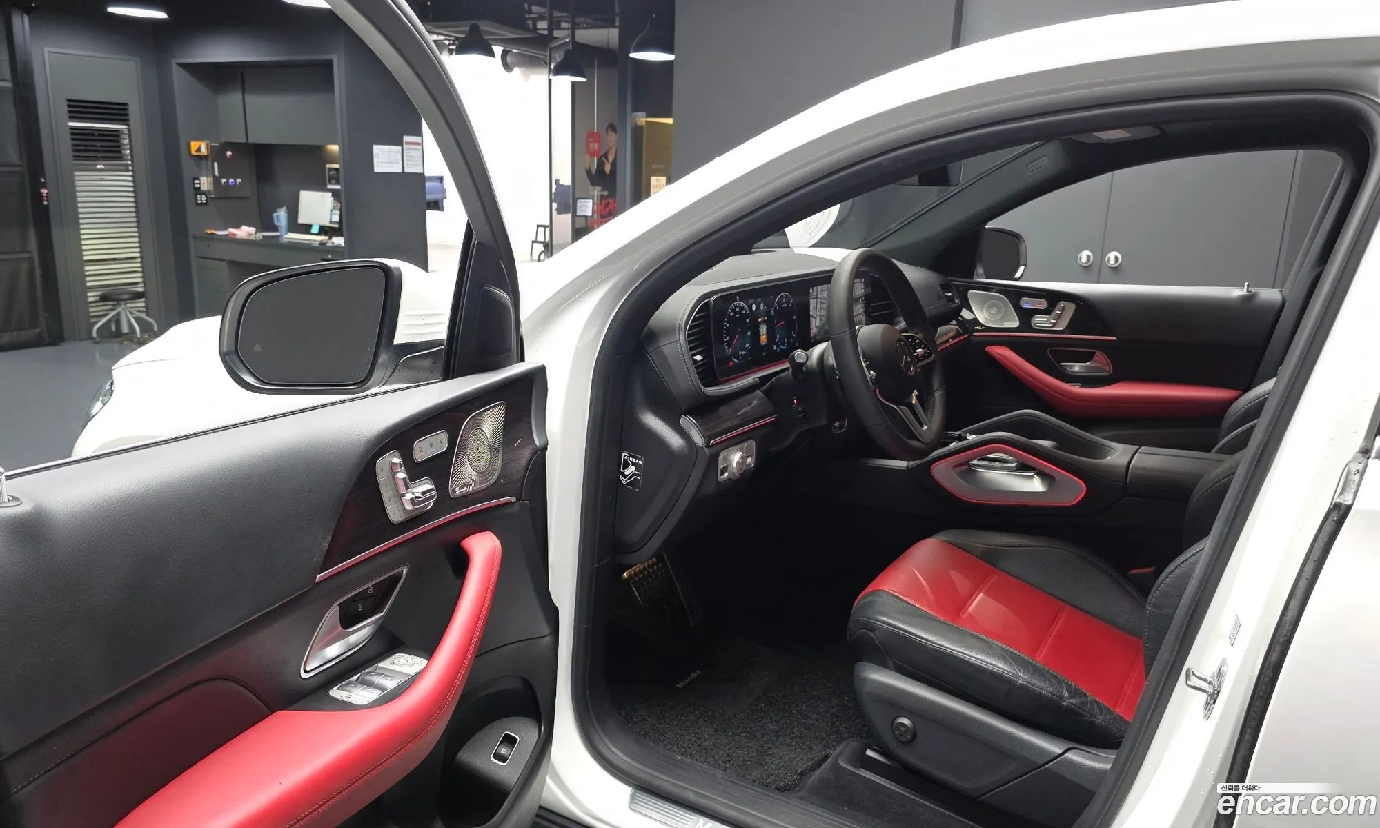 Mercedes-Benz GLE-Class W167 2023 — 12