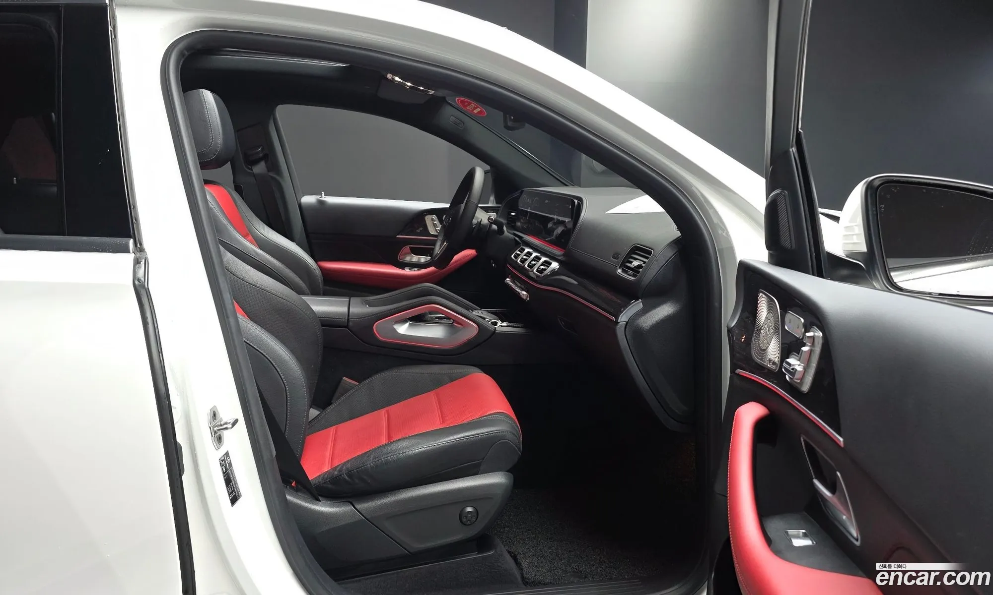 Mercedes-Benz GLE-Class W167 2023 — 14