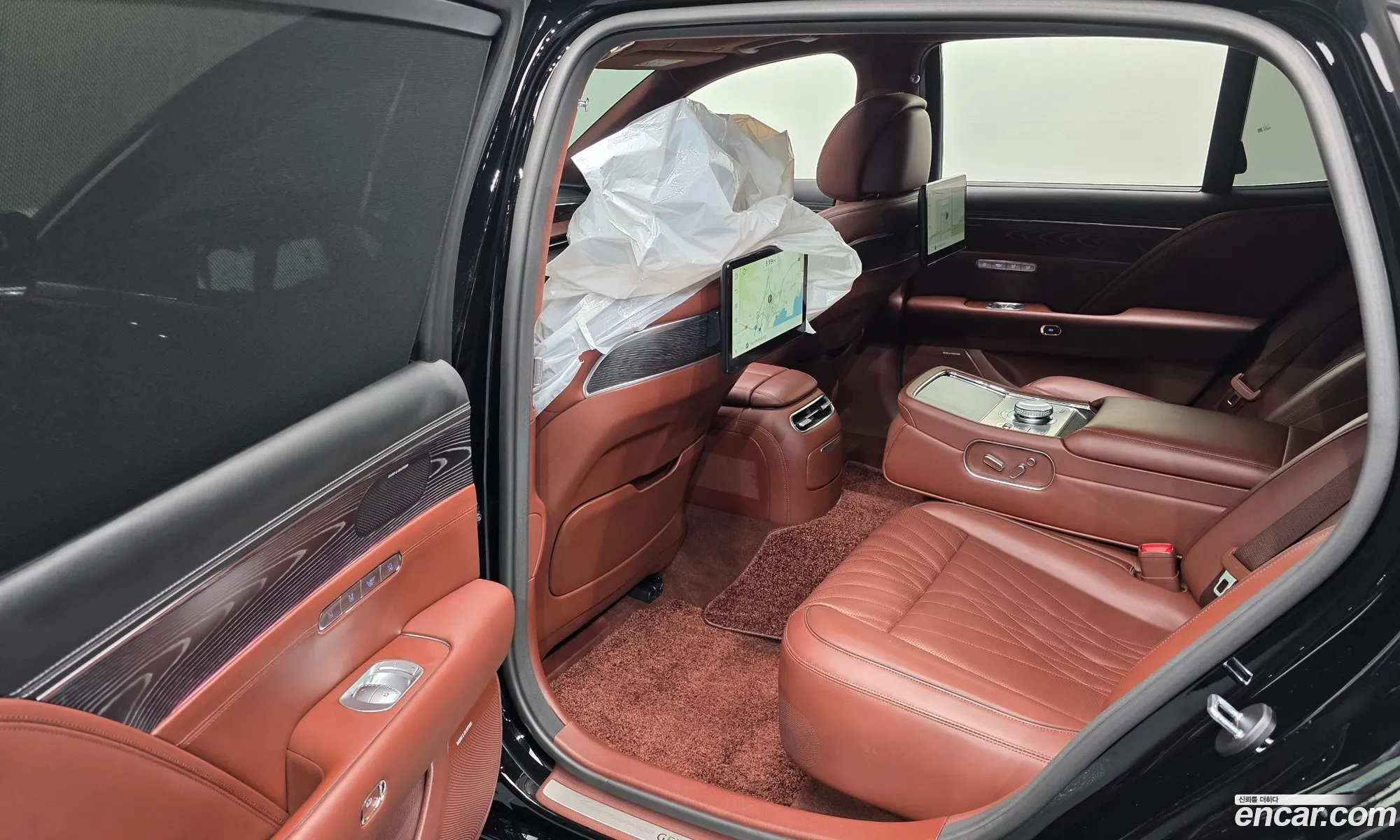 Genesis G90 2022 KMTFA41DDNU002073 — 32