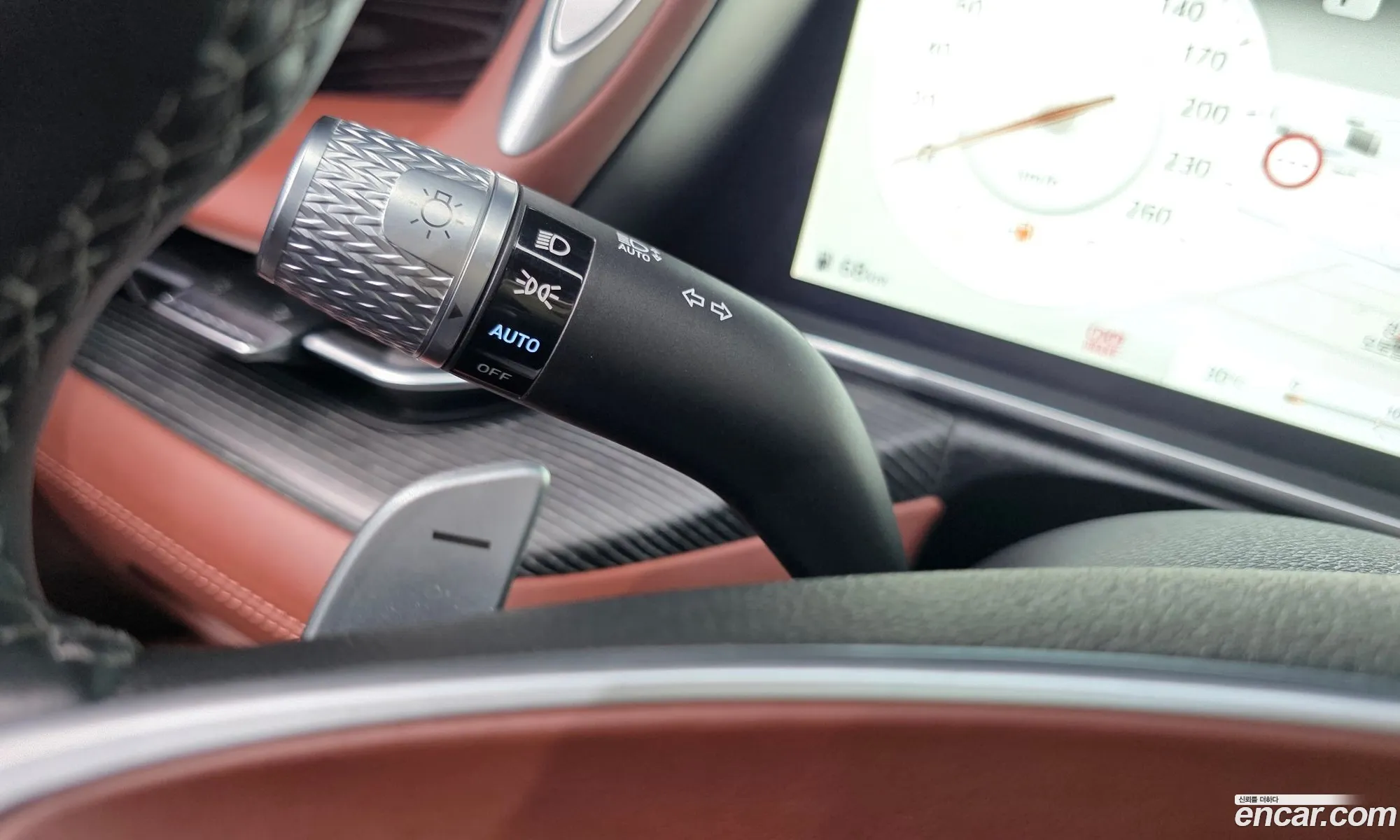 Genesis G90 2022 KMTFA41DDNU002073 — 10