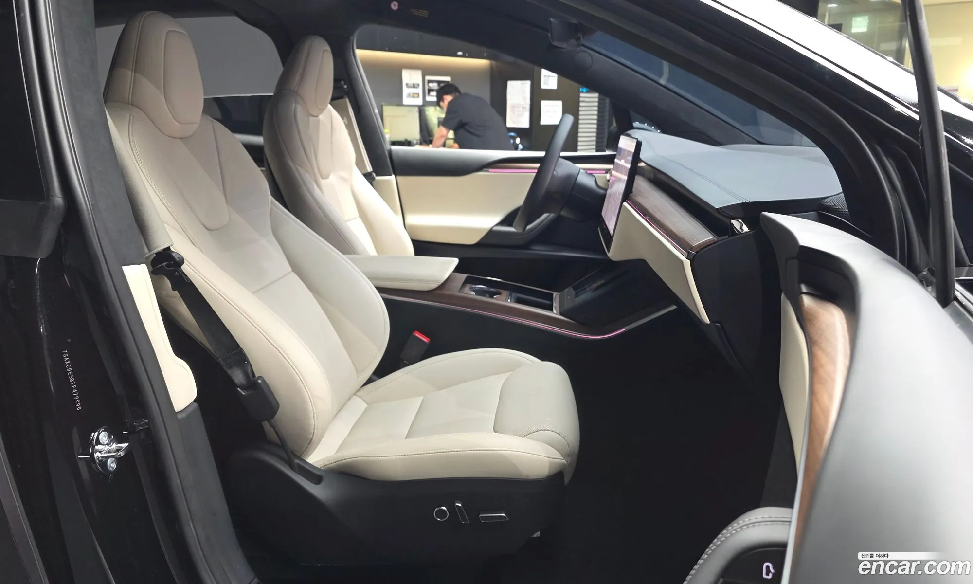 Tesla Model X 2025 7SAXCDE58TF479990 — 18