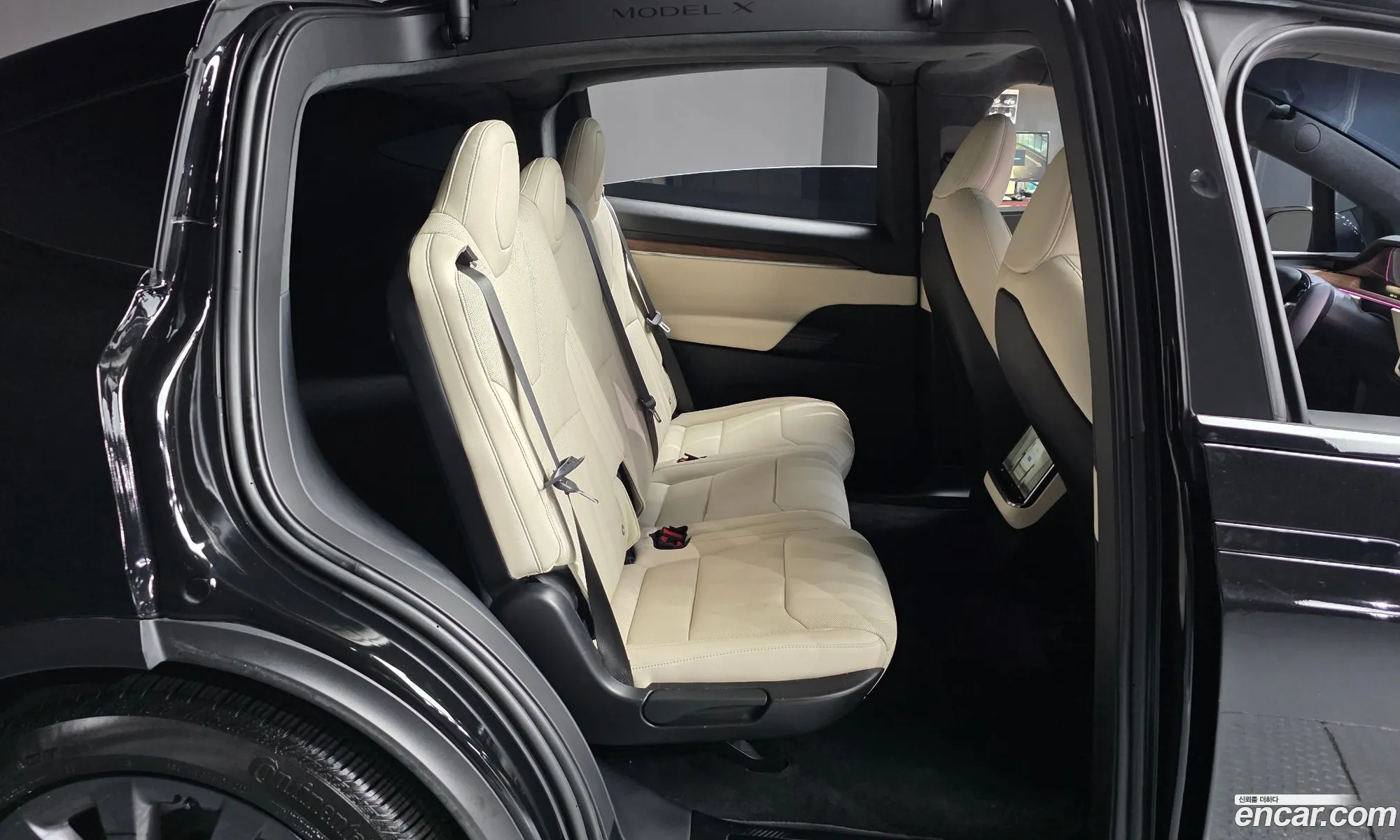 Tesla Model X 2025 7SAXCDE58TF479990 — 11