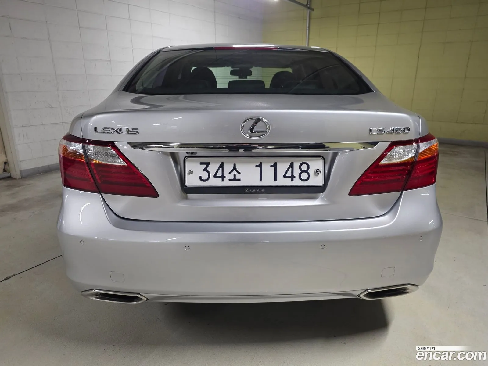 Lexus LS460 2011 — 3
