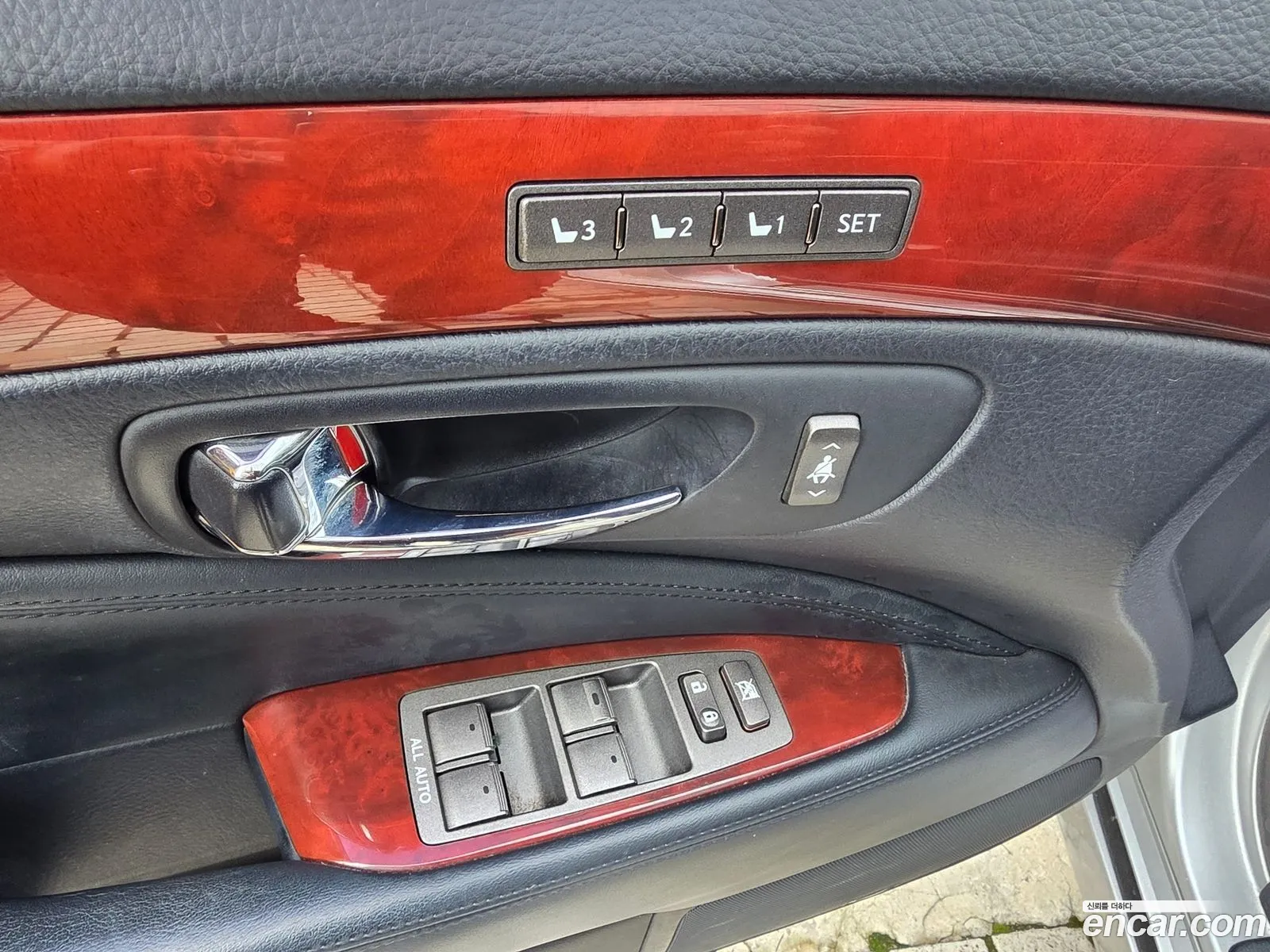 Lexus LS460 2011 — 7