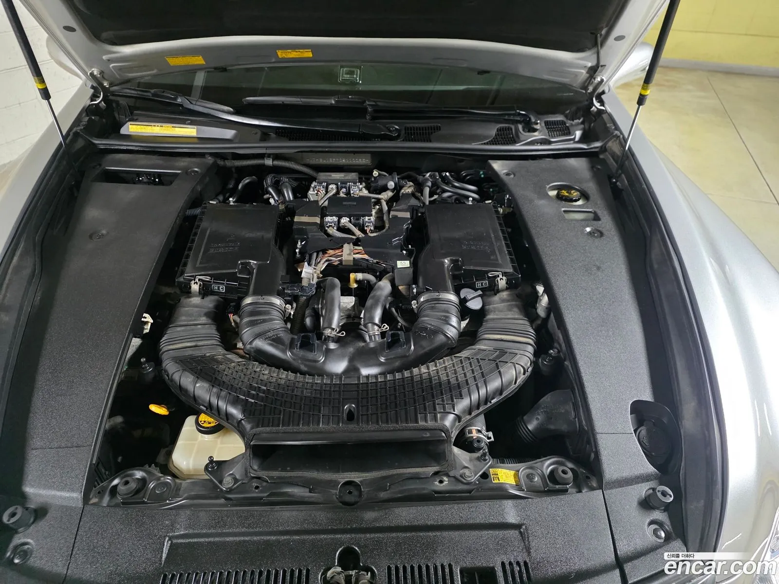 Lexus LS460 2011 — 10