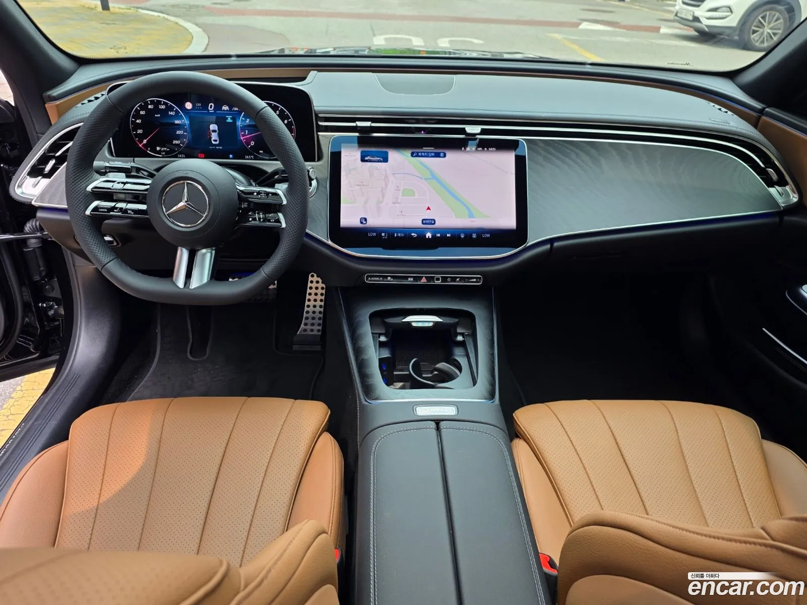 Mercedes-Benz E-Class W214 2026 — 16
