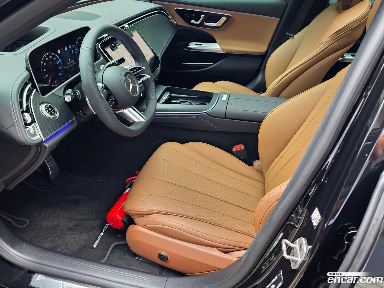 Mercedes-Benz E-Class W214 2026 — 12