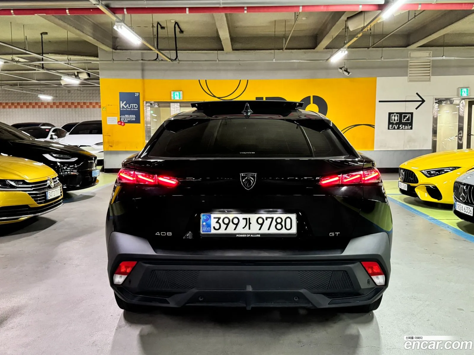 Peugeot 408