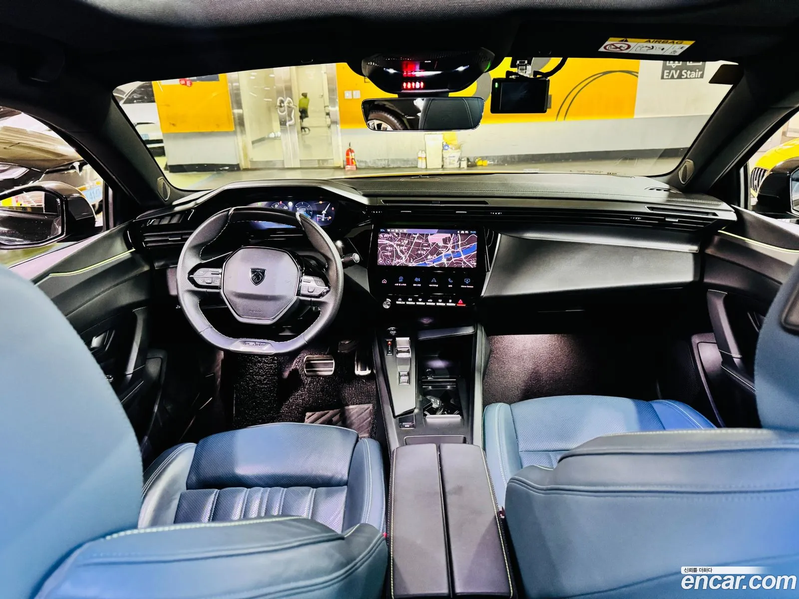 Peugeot 408 2023 — 15