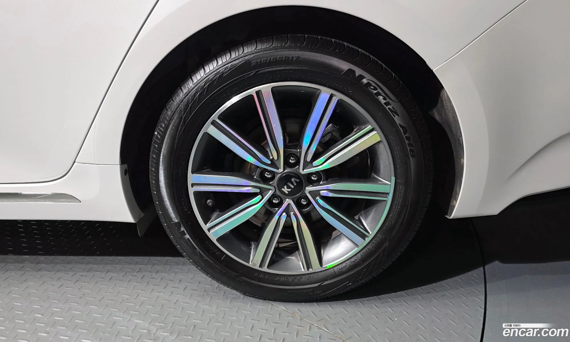 Kia K5 2019 — 5