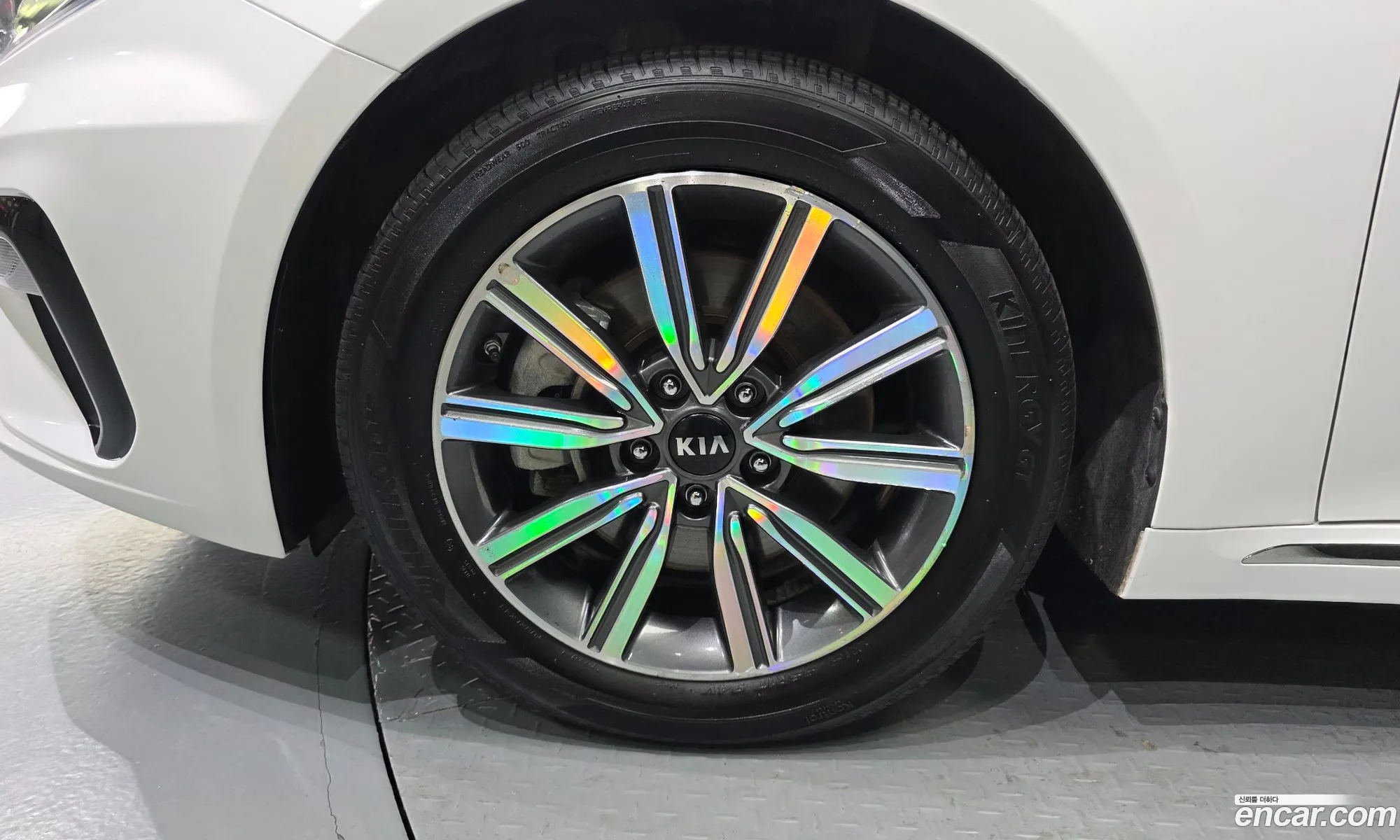 Kia K5 2019 — 22