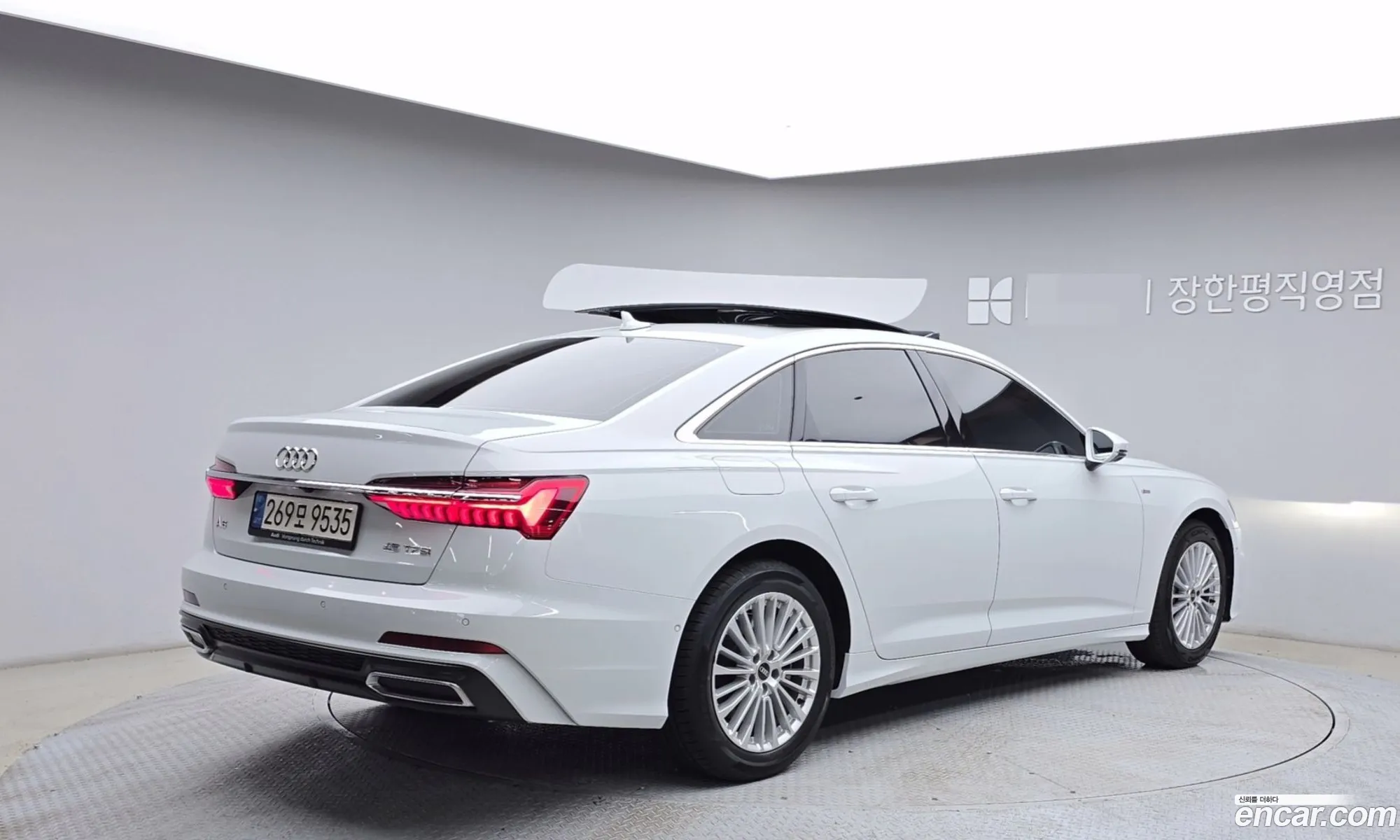 Audi A6 2021 — 10