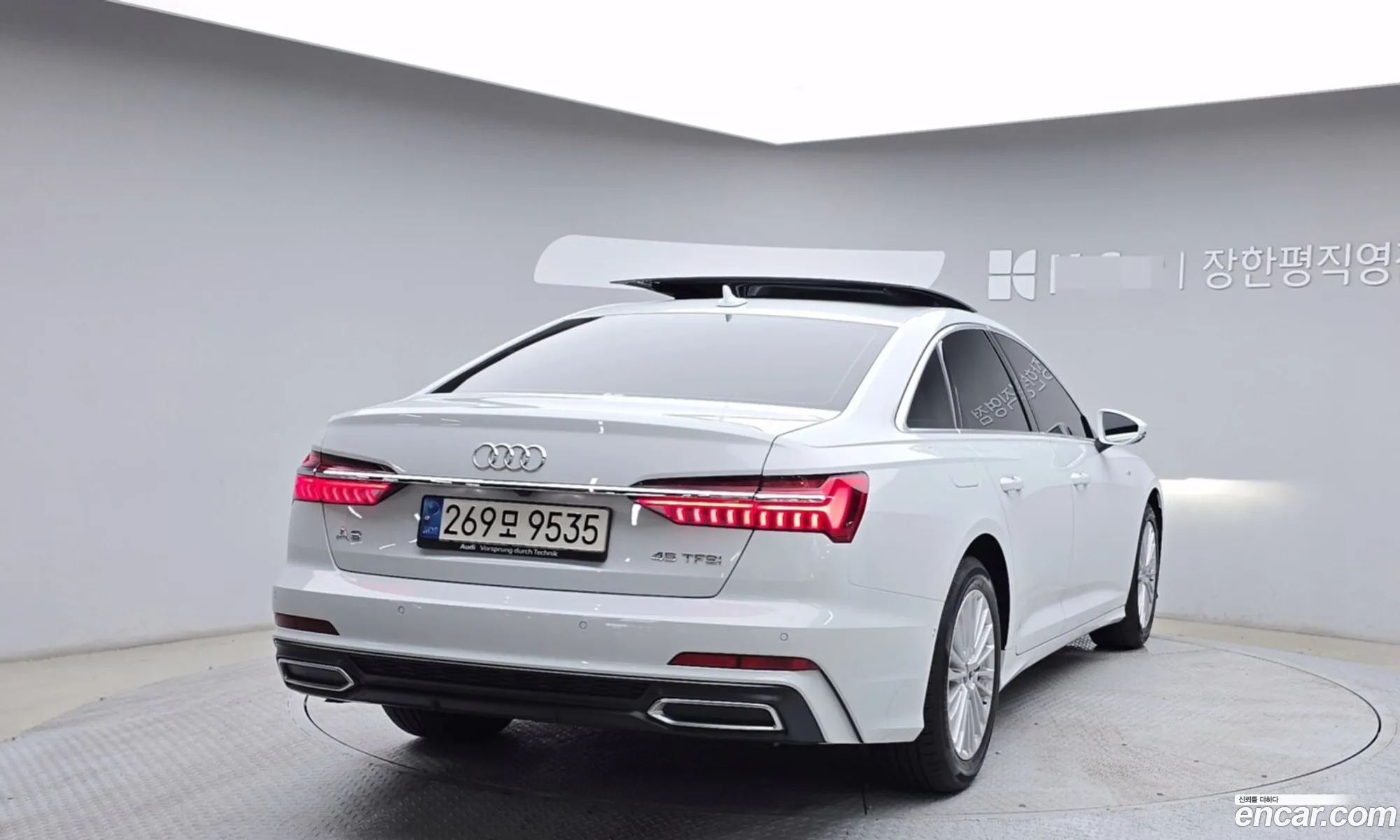 Audi A6 2021 — 2