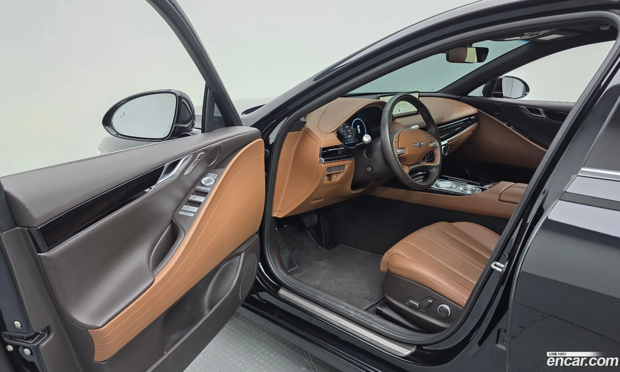 Genesis G80 2021 KMTGB41CDMU070838 — 9