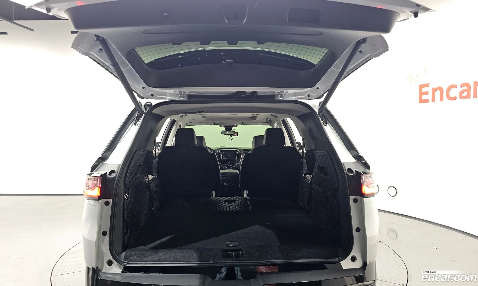 Chevrolet (GM Daewoo) Traverse 2021 — 9