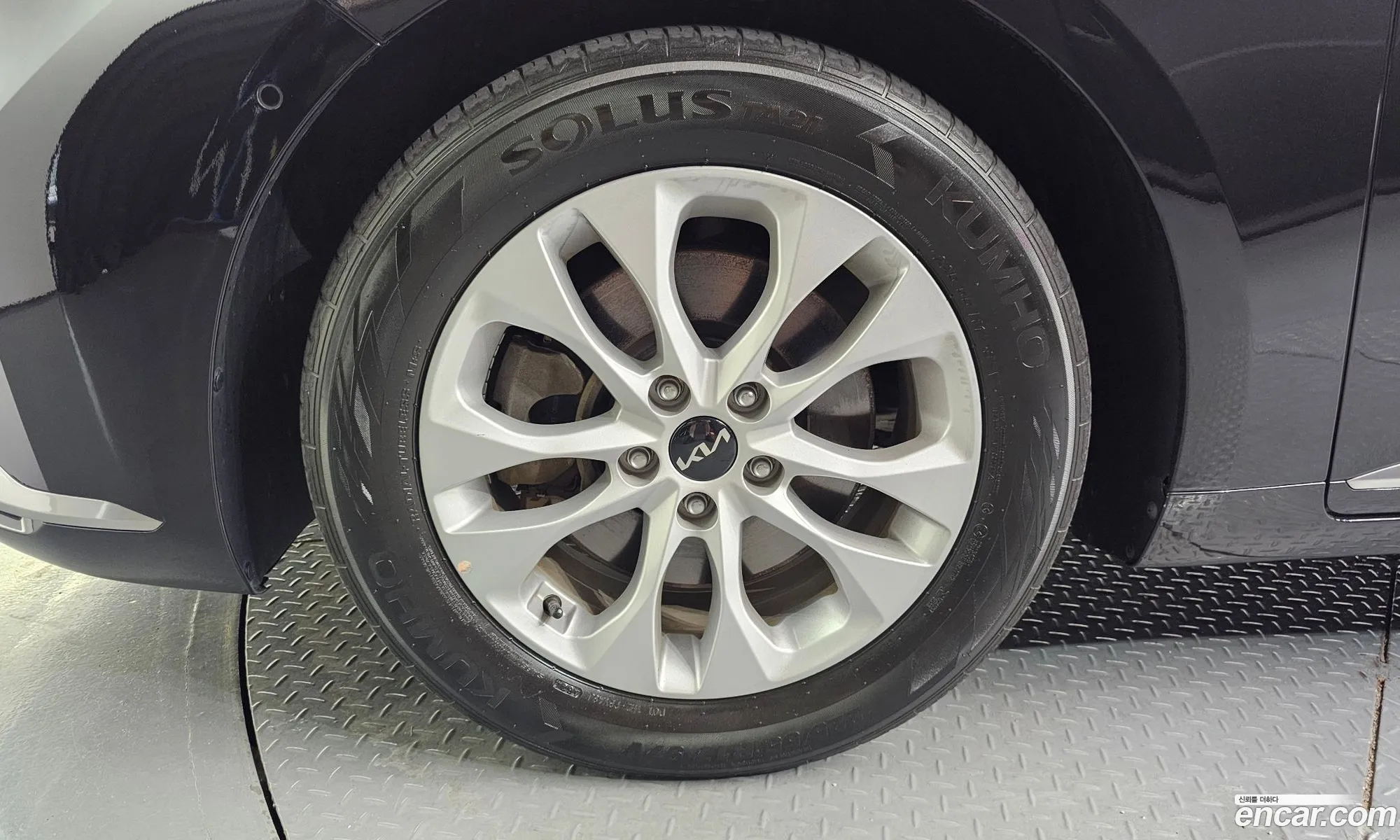 Kia K8 2023 KNAM241BBPA055154 — 11