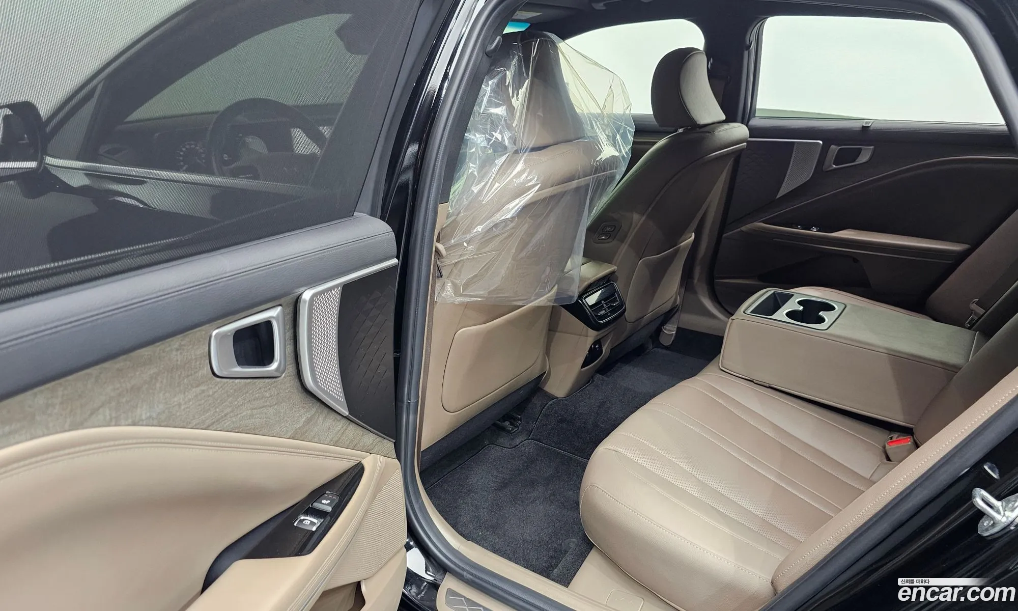Kia K8 2023 KNAM241BBPA055154 — 7