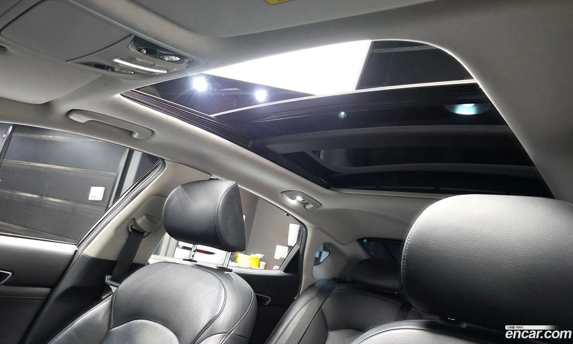 Kia K7 2016 KNALD418BGA051923 — 17