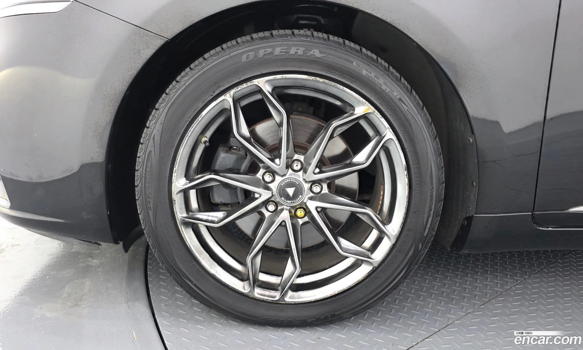 Kia K7 2016 KNALD418BGA051923 — 7