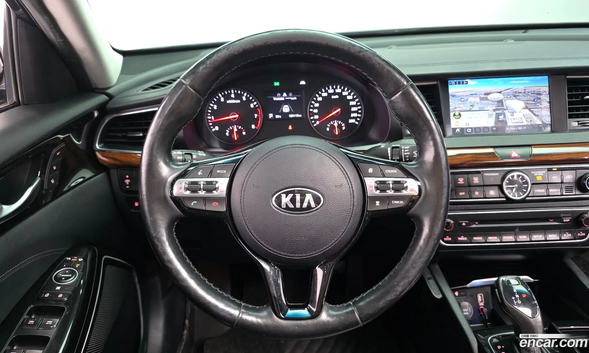 Kia K7 2016 KNALD418BGA051923 — 20