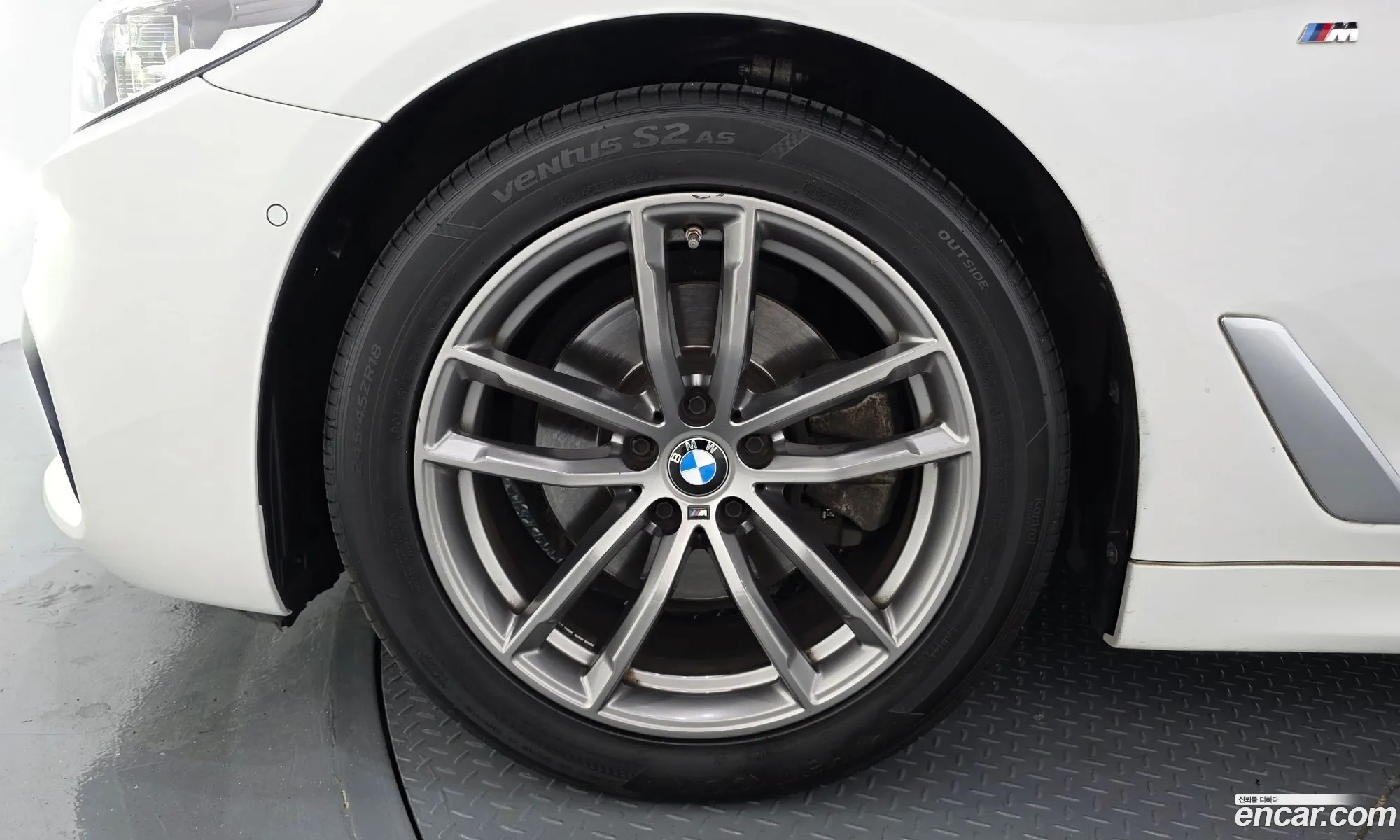 BMW 5 Series 2018 WBAJC3100JDB28874 — 16