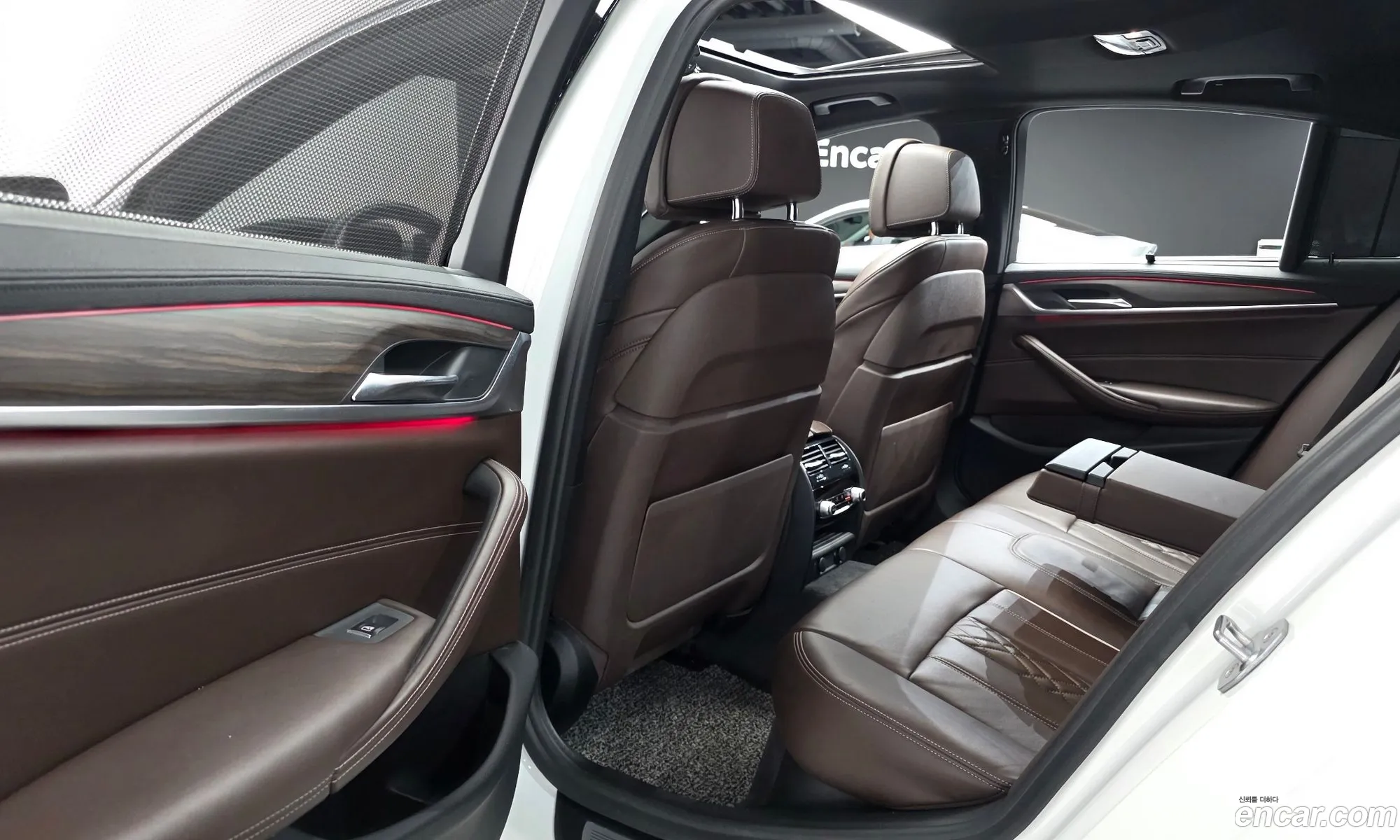 BMW 5 Series 2018 WBAJC3100JDB28874 — 7