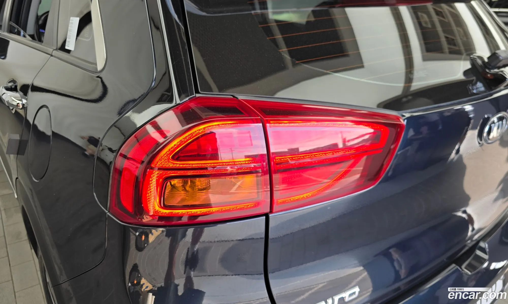 Kia Niro 2019 KNACB81CGLA316302 — 9
