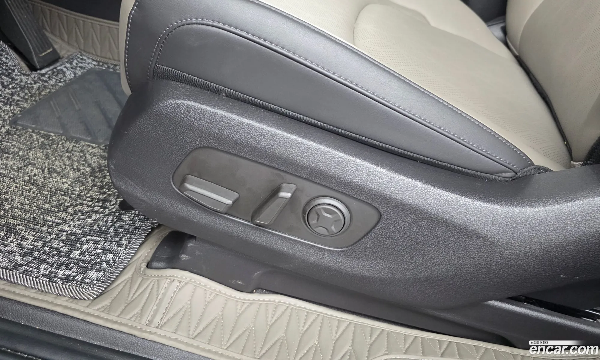 Kia Carnival 2024 KNANC81BBSS504589 — 14