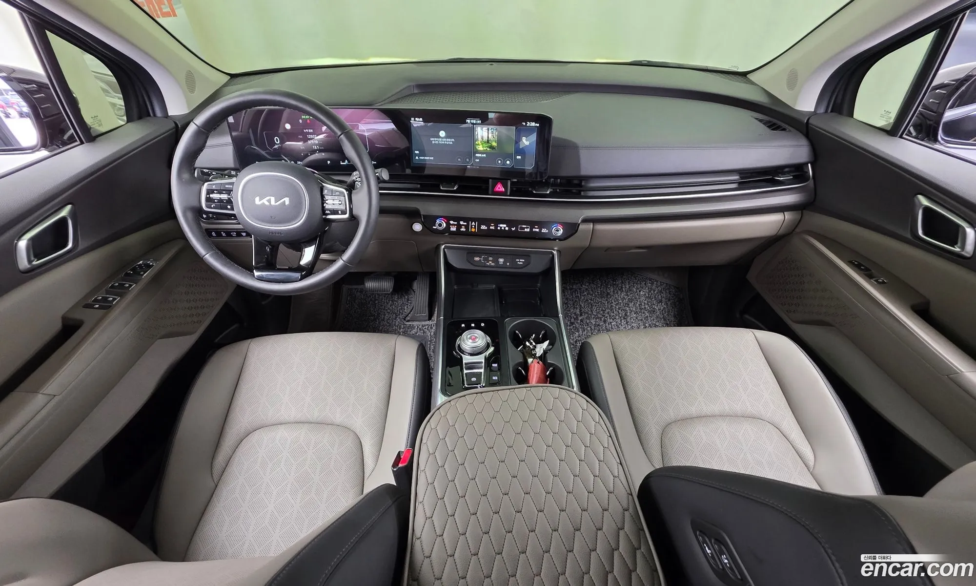 Kia Carnival 2024 KNANC81BBSS504589 — 18