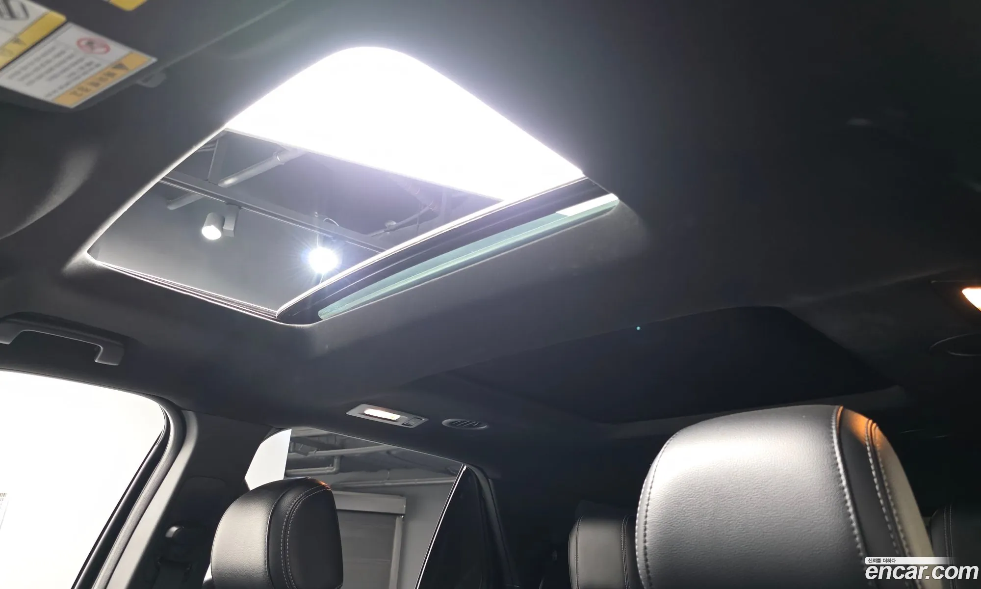 Ford Explorer 2017 1FM5K8FH2HGD70599 — 8
