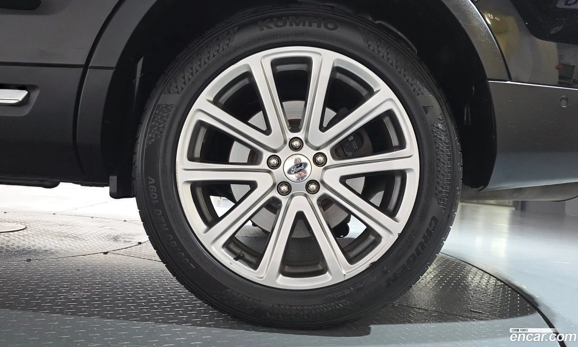 Ford Explorer 2017 1FM5K8FH2HGD70599 — 27