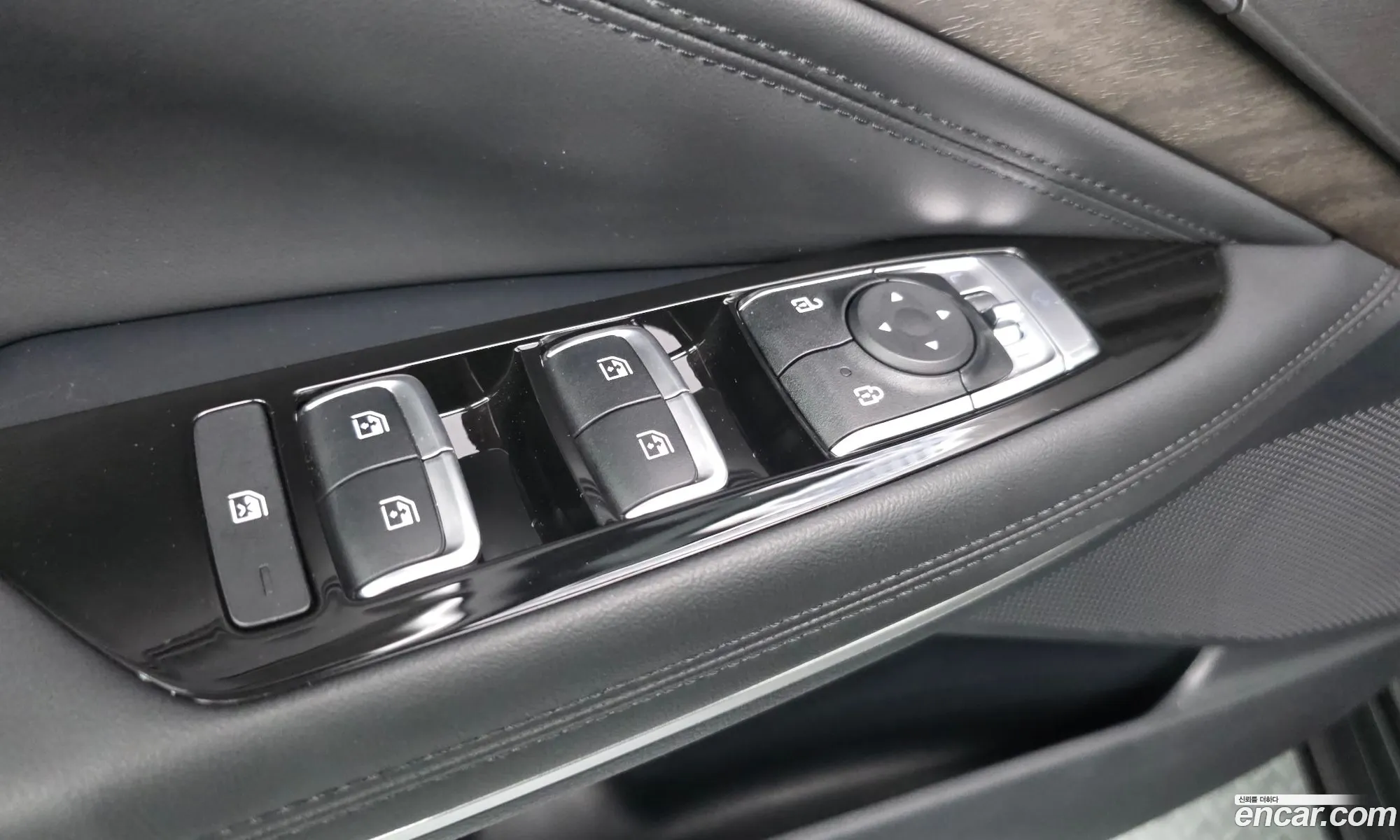 Kia K8 2023 KNAM241BBPA047640 — 17