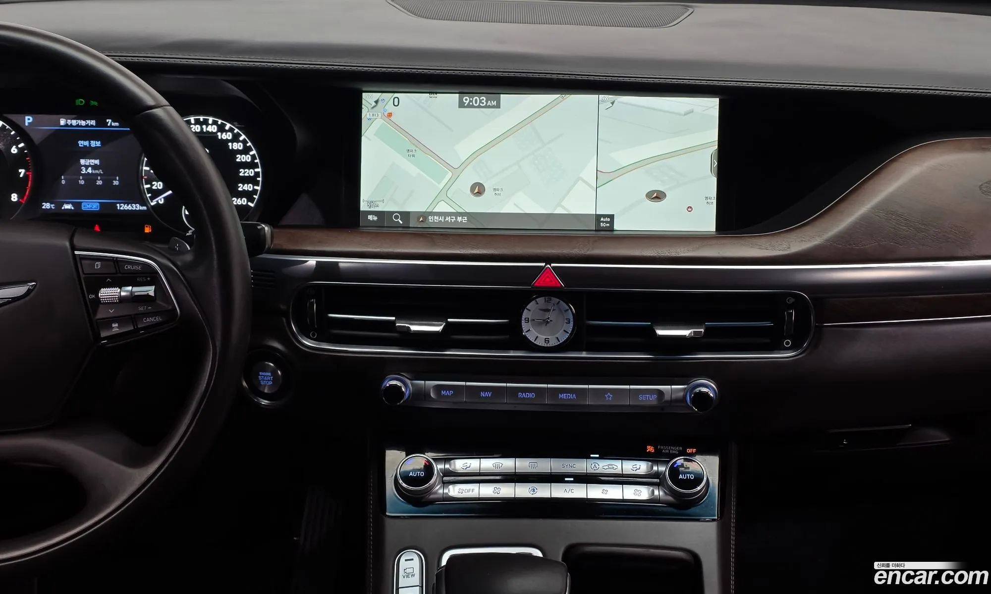 Genesis G90 2019 KMHG541HDKU072636 — 4