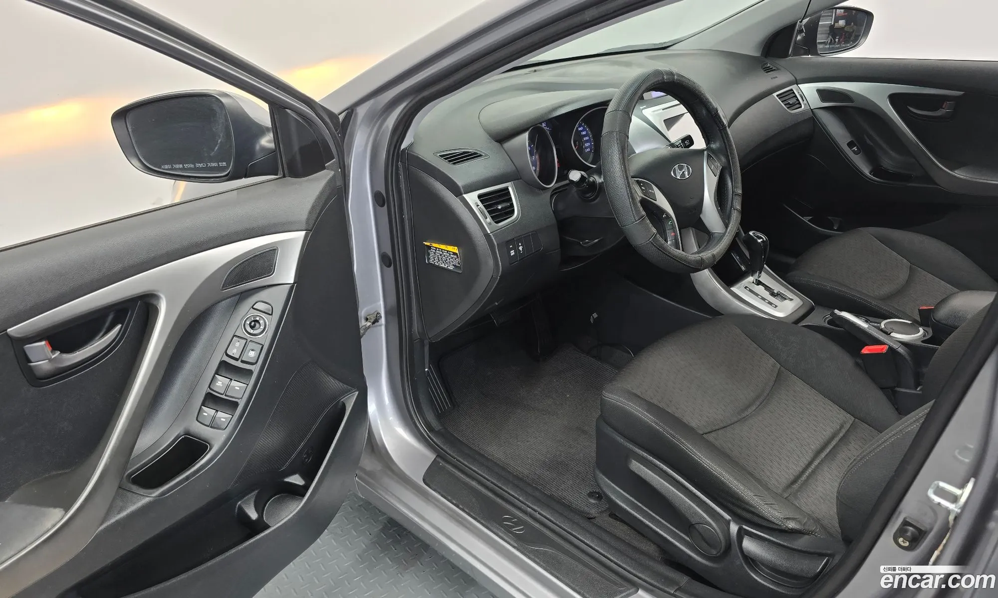 Hyundai Elantra MD 2010 — 18