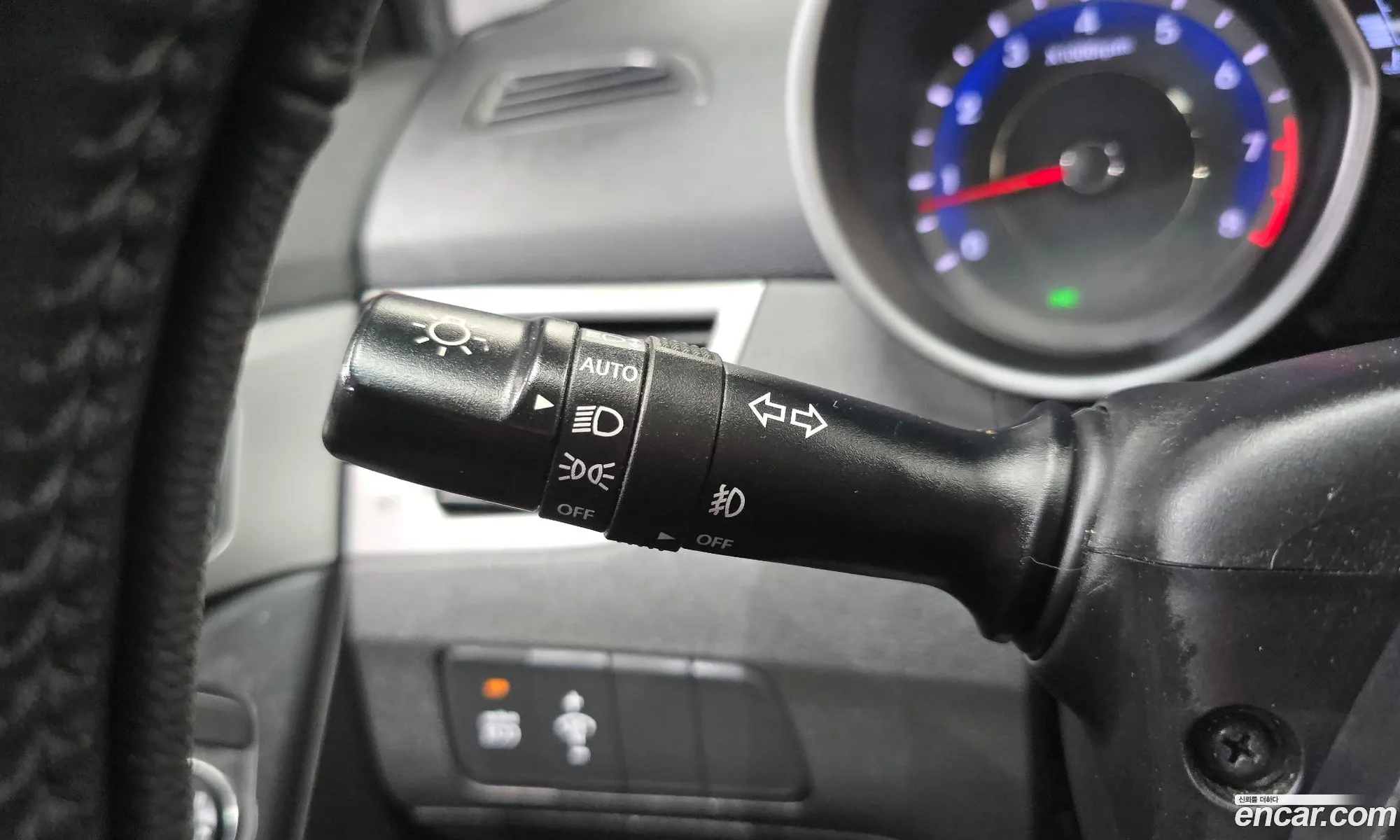 Hyundai Elantra MD 2010 — 12