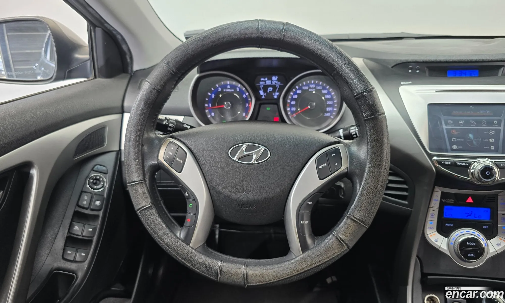 Hyundai Elantra MD 2010 — 15