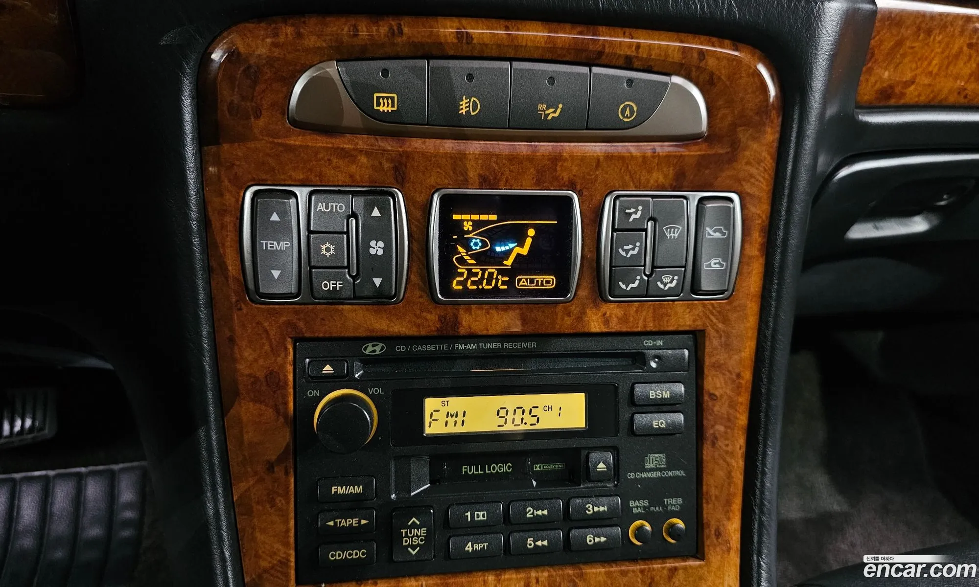 Hyundai Dynasty 2004 KMHXF31VP4U227186 — 9